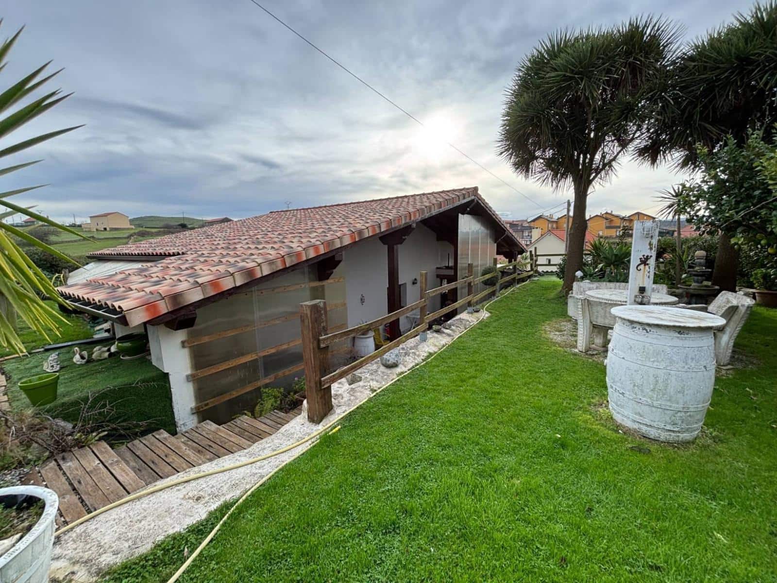 4 soveværelse Villa til salg i Miengo - € 470.000 (Ref: 9518748)