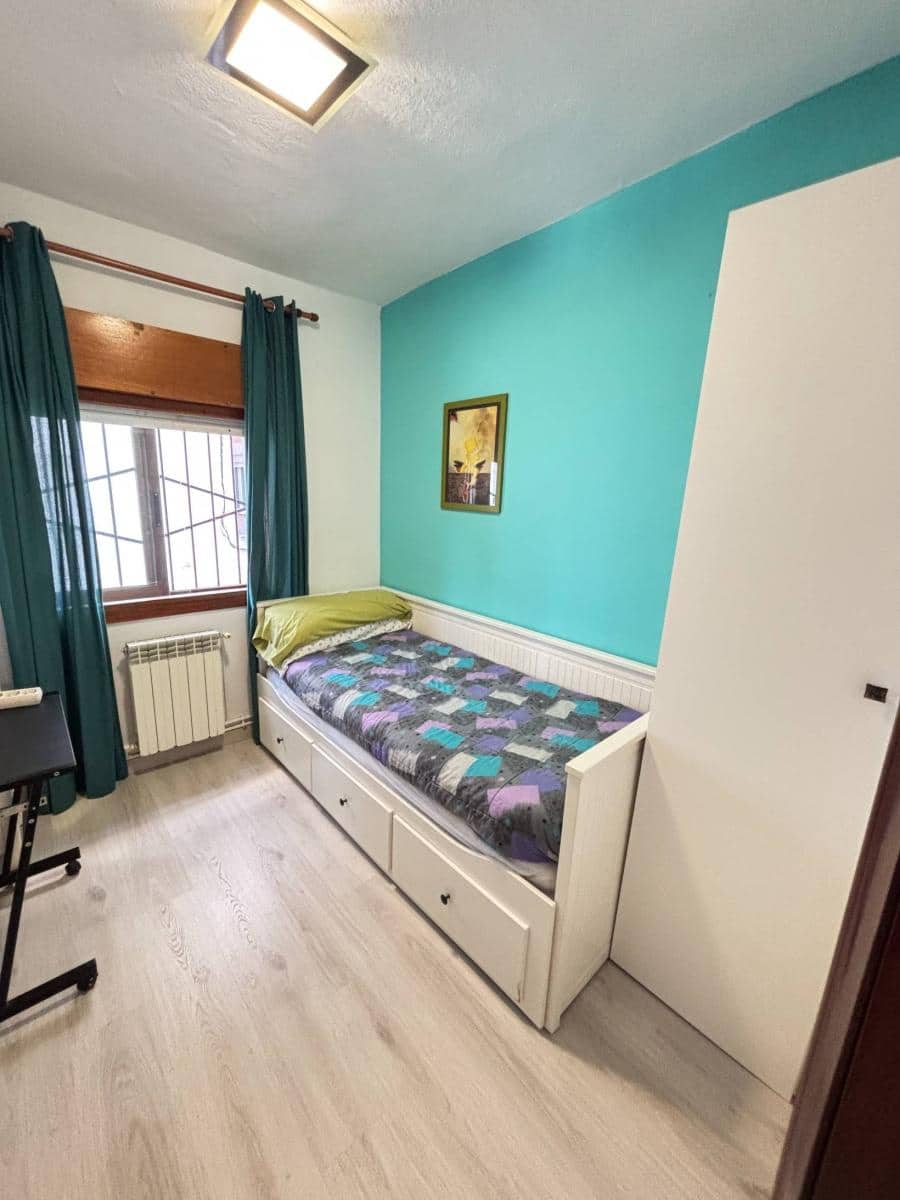 3 soveværelse Lejlighed til salg i Santander - € 220.000 (Ref: 9533482)