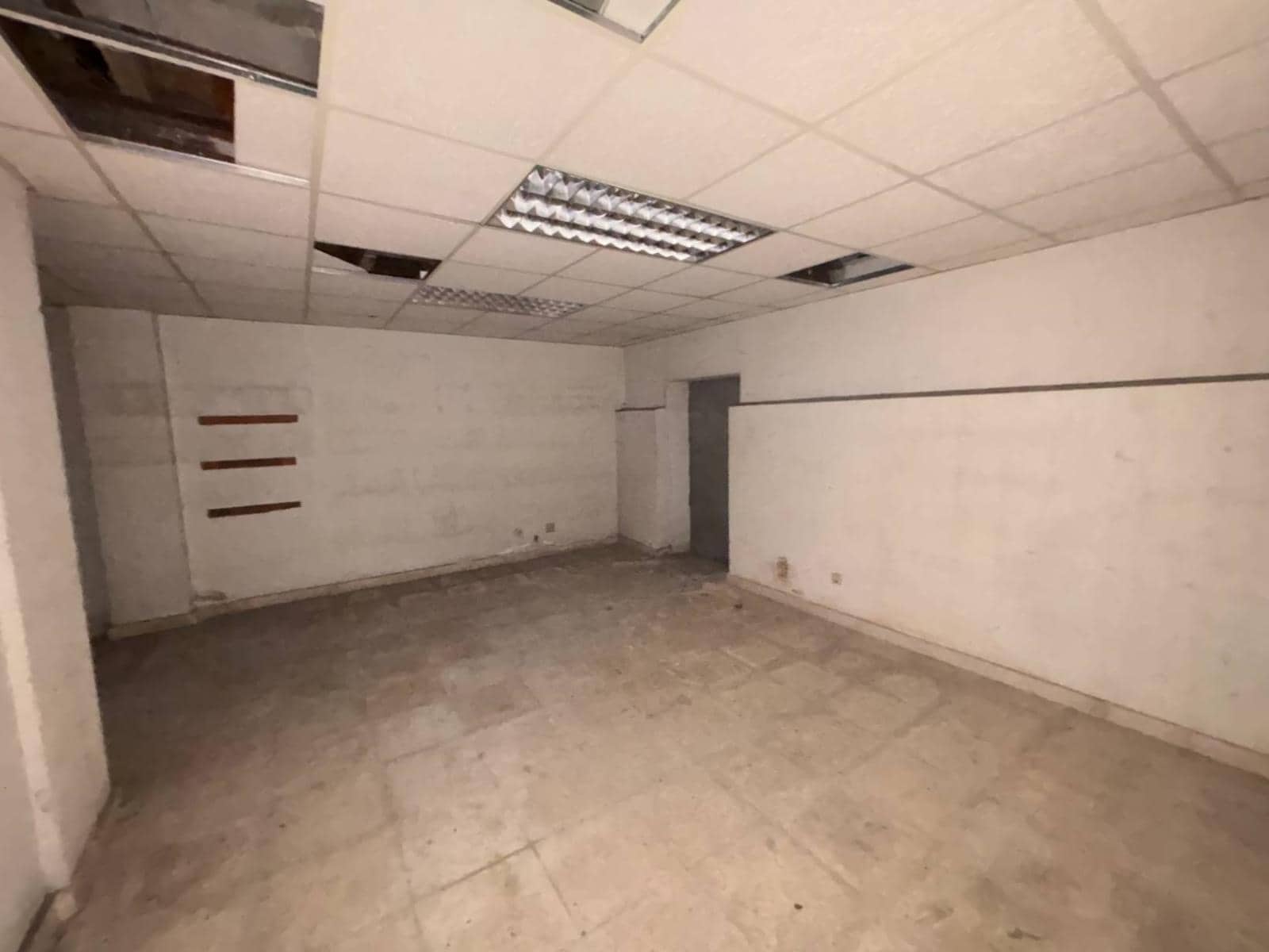 Commercial for sale in Santander - € 345,000 (Ref: 9535766)