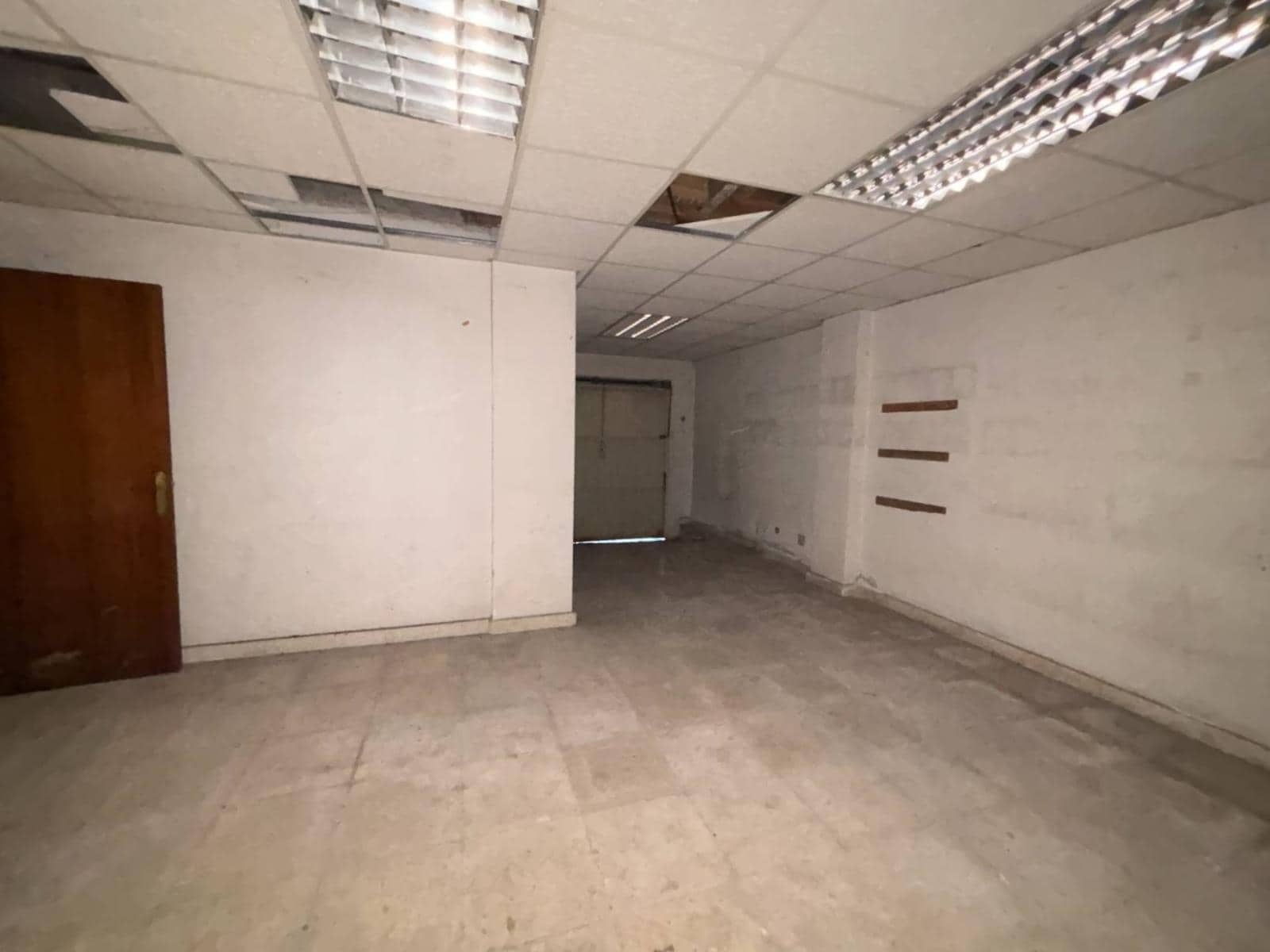 Commercial for sale in Santander - € 345,000 (Ref: 9535766)