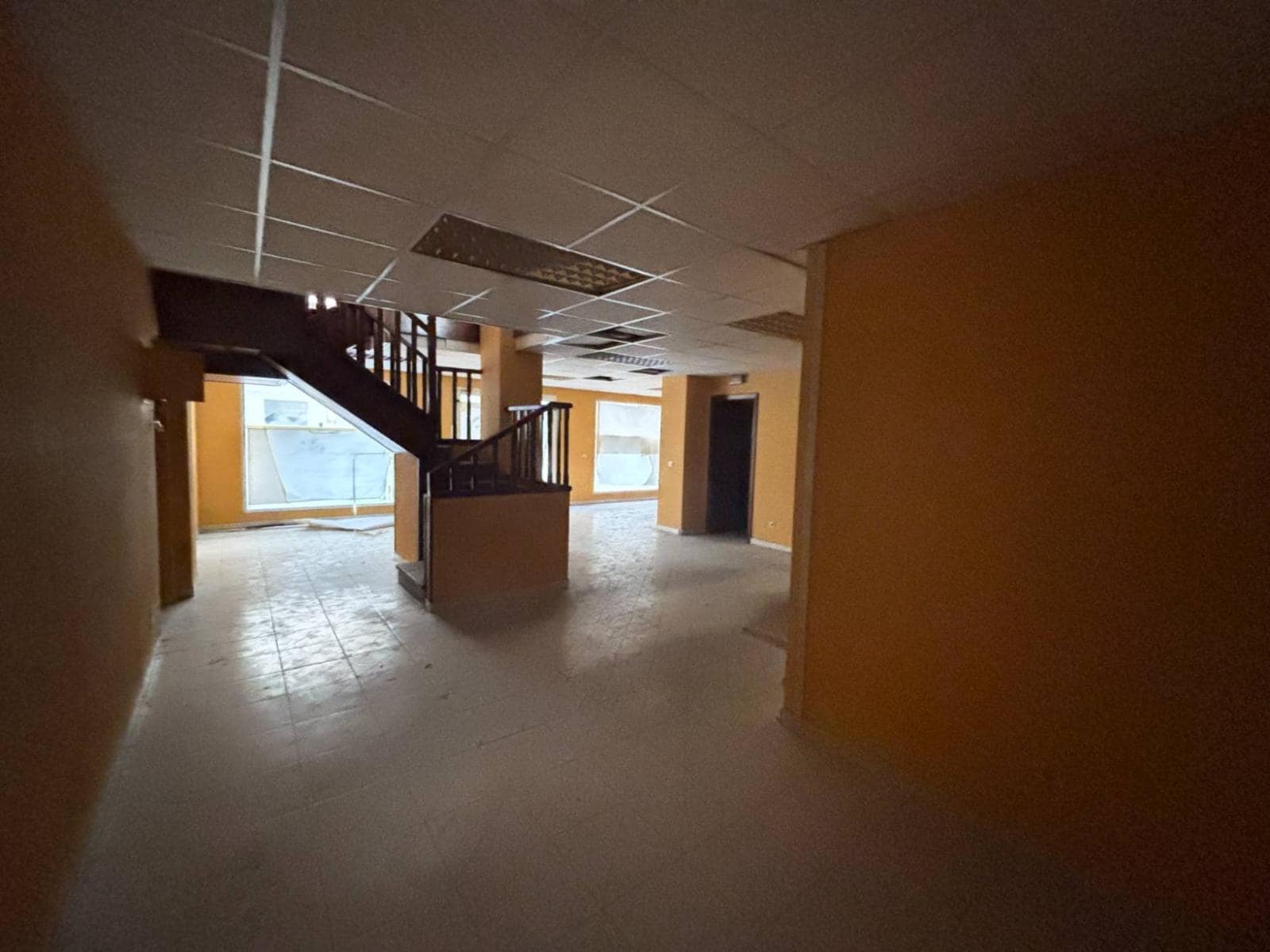 Commercial for sale in Santander - € 345,000 (Ref: 9535766)