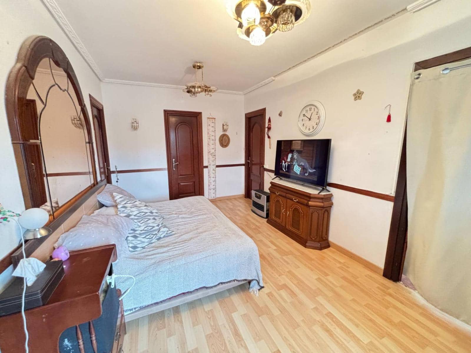 6 bedroom Townhouse for sale in Suances - € 178,000 (Ref: 9540964)