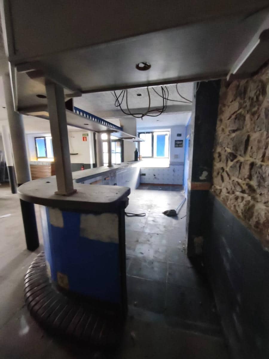 7 bedroom Townhouse for sale in Guarnizo - € 188,000 (Ref: 9592173)