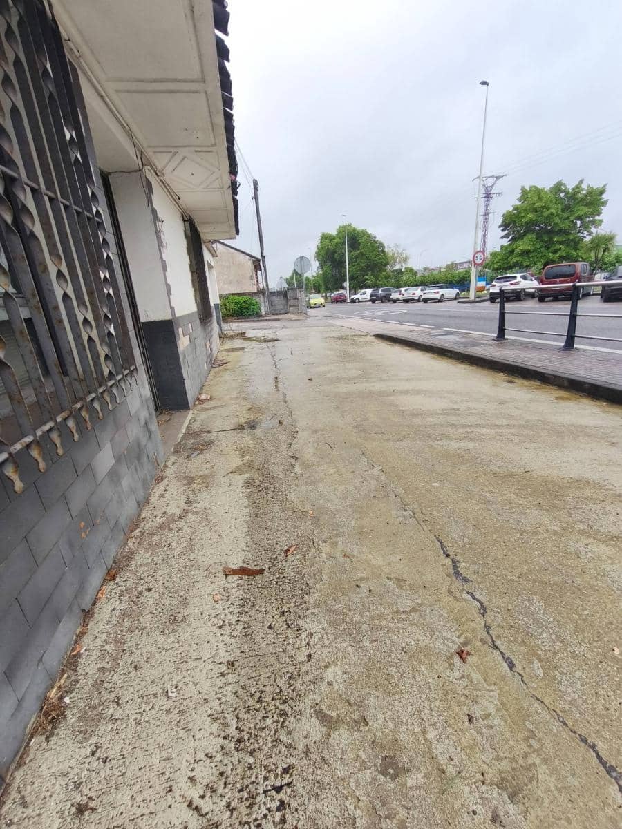 7 bedroom Townhouse for sale in Guarnizo - € 188,000 (Ref: 9592173)