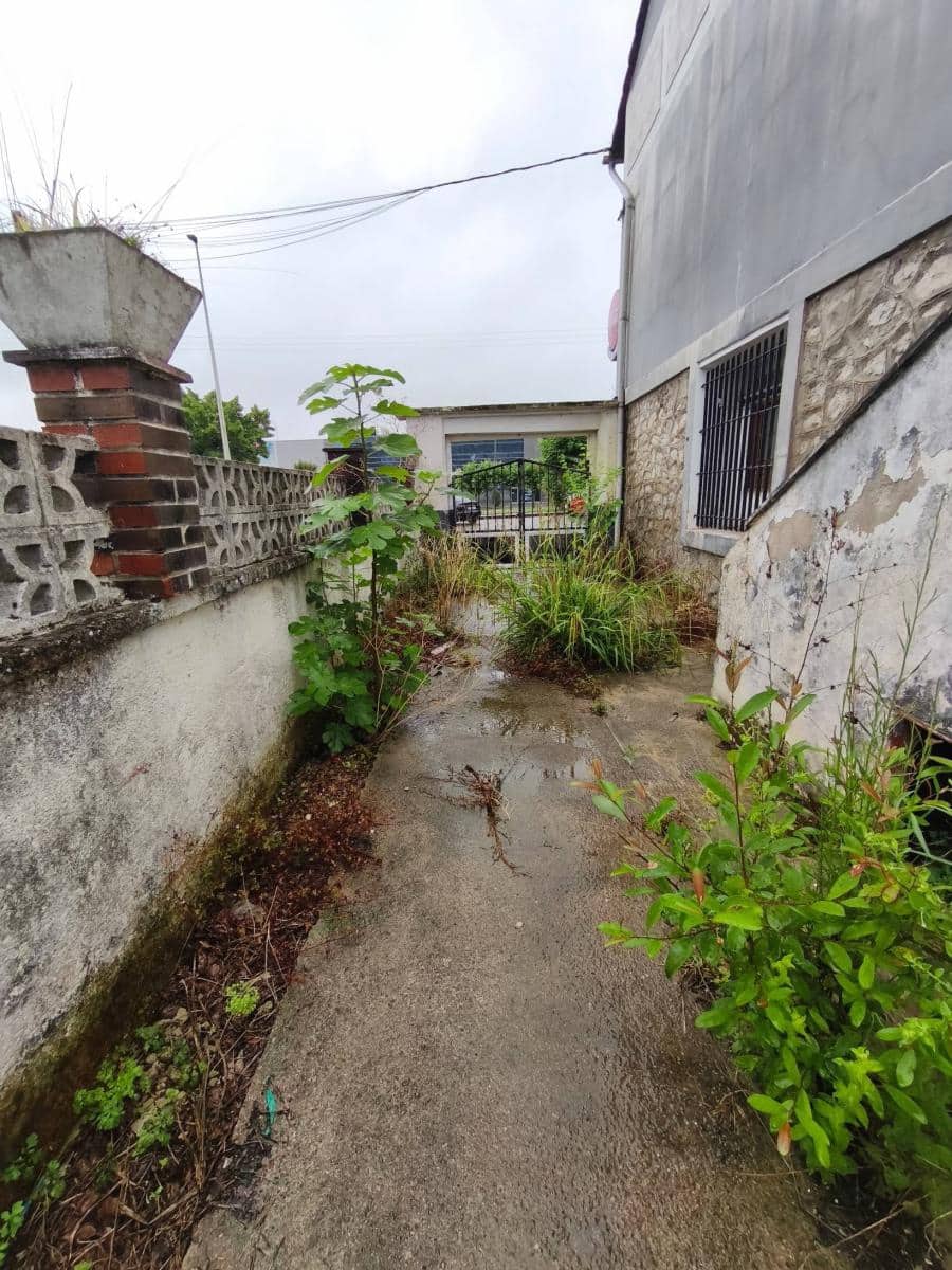 7 bedroom Townhouse for sale in Guarnizo - € 188,000 (Ref: 9592173)