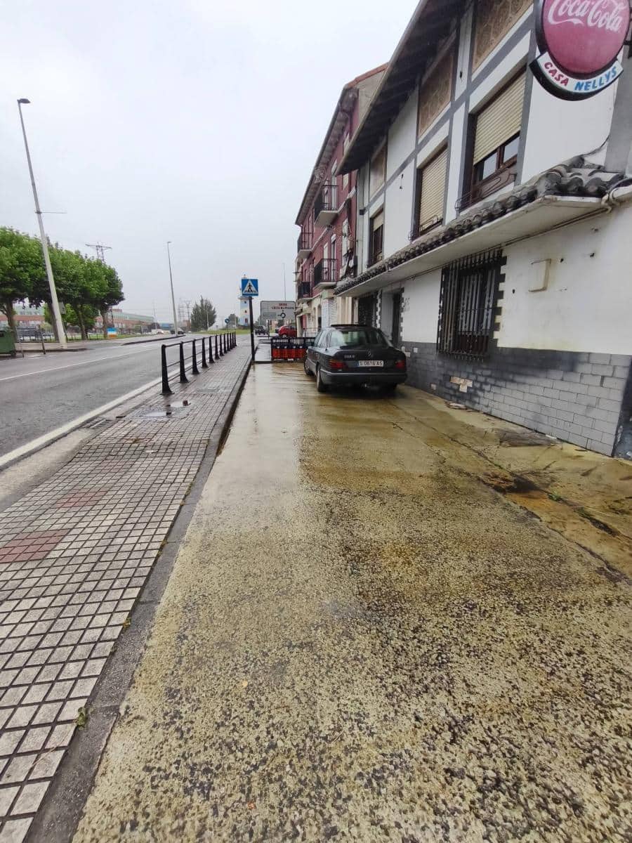 7 bedroom Townhouse for sale in Guarnizo - € 188,000 (Ref: 9592173)