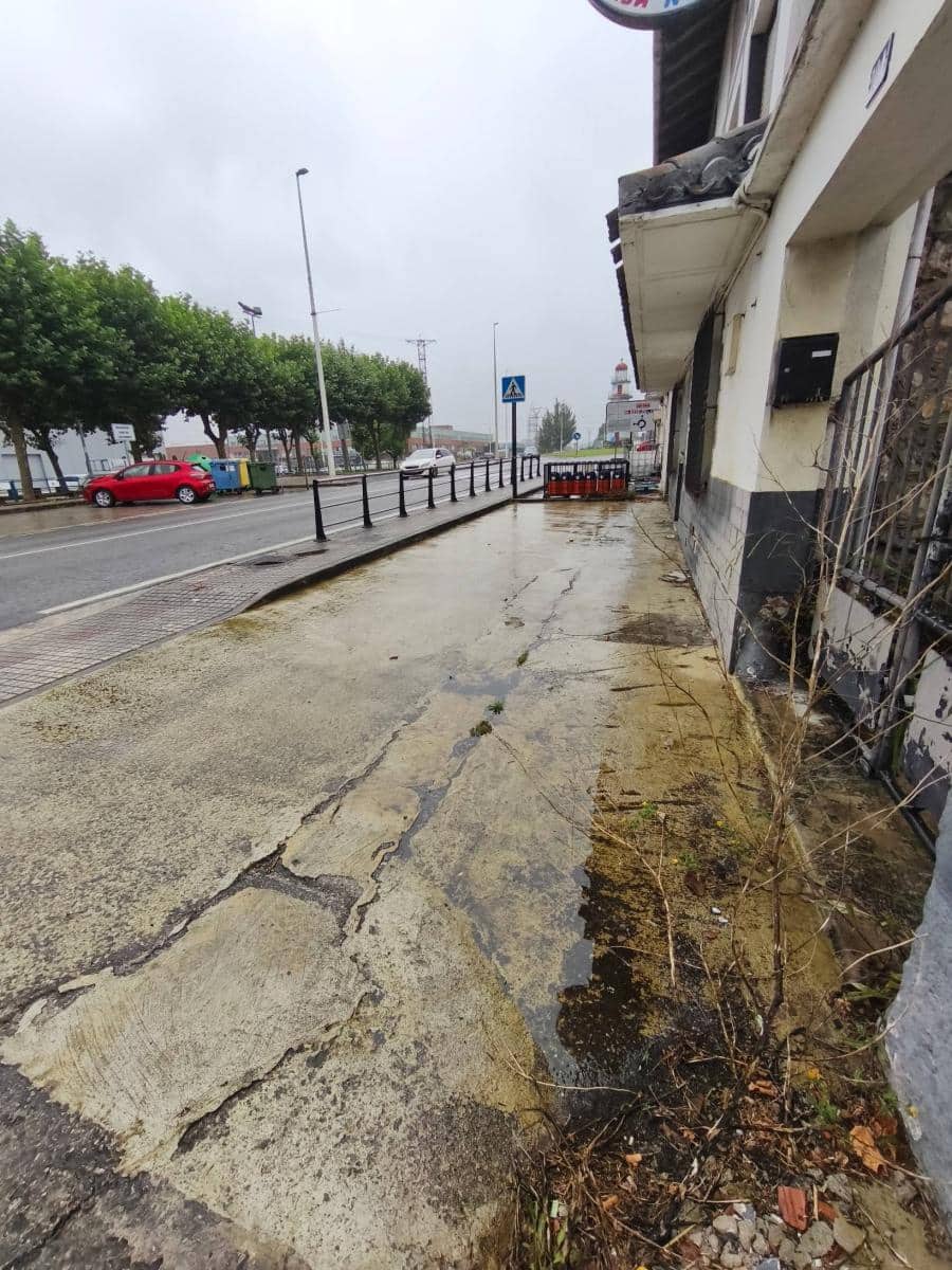 7 bedroom Townhouse for sale in Guarnizo - € 188,000 (Ref: 9592173)