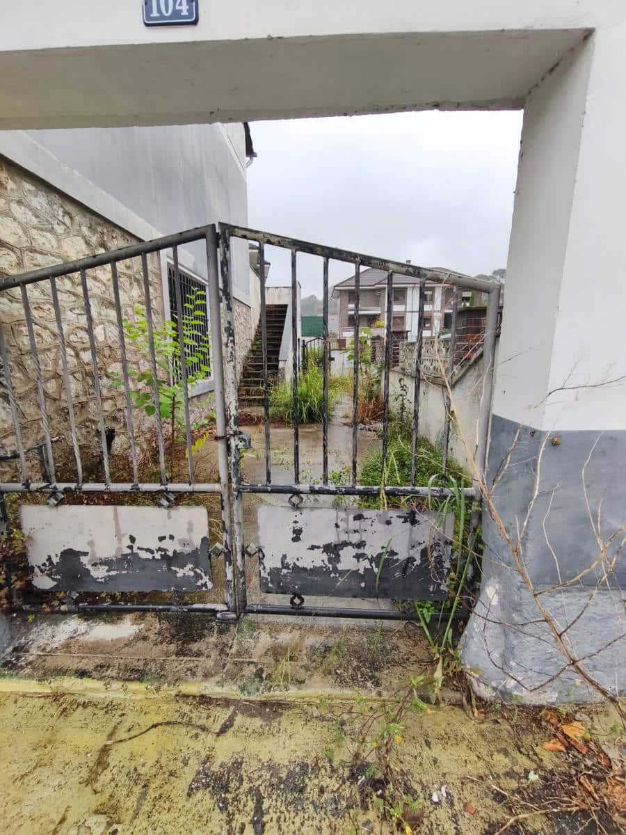 7 bedroom Townhouse for sale in Guarnizo - € 188,000 (Ref: 9592173)