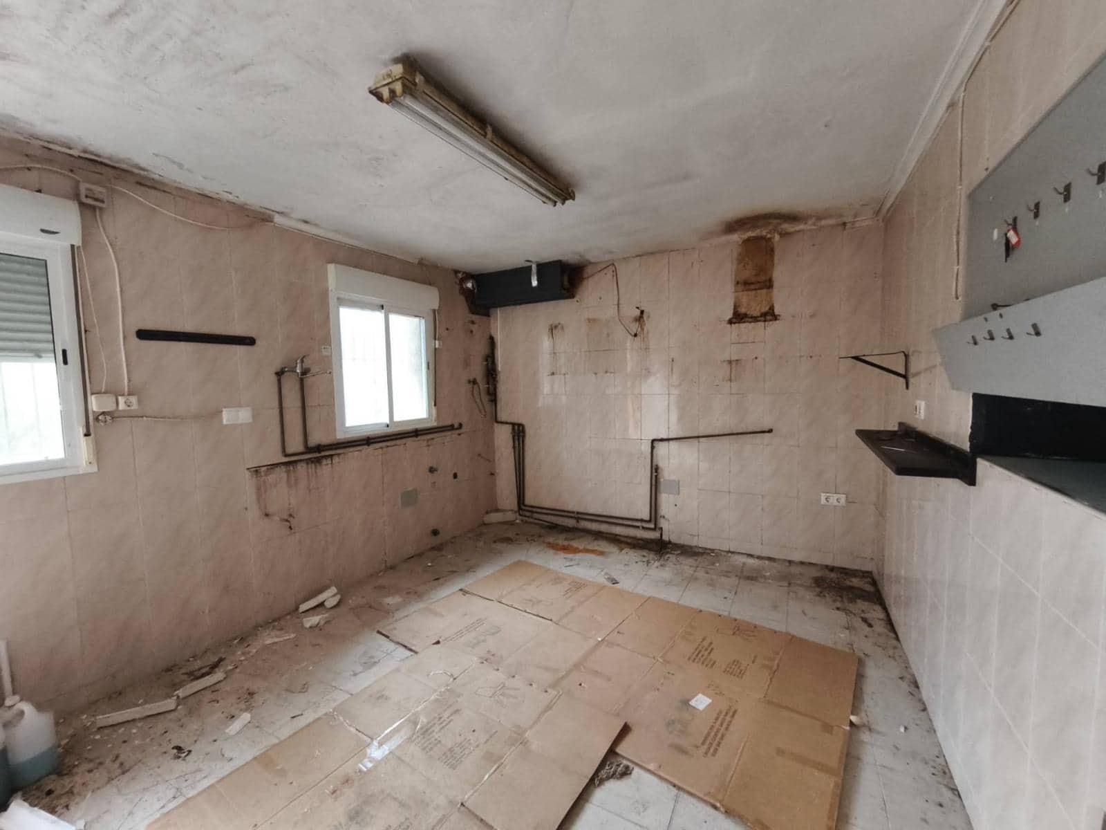 7 bedroom Townhouse for sale in Guarnizo - € 188,000 (Ref: 9592173)