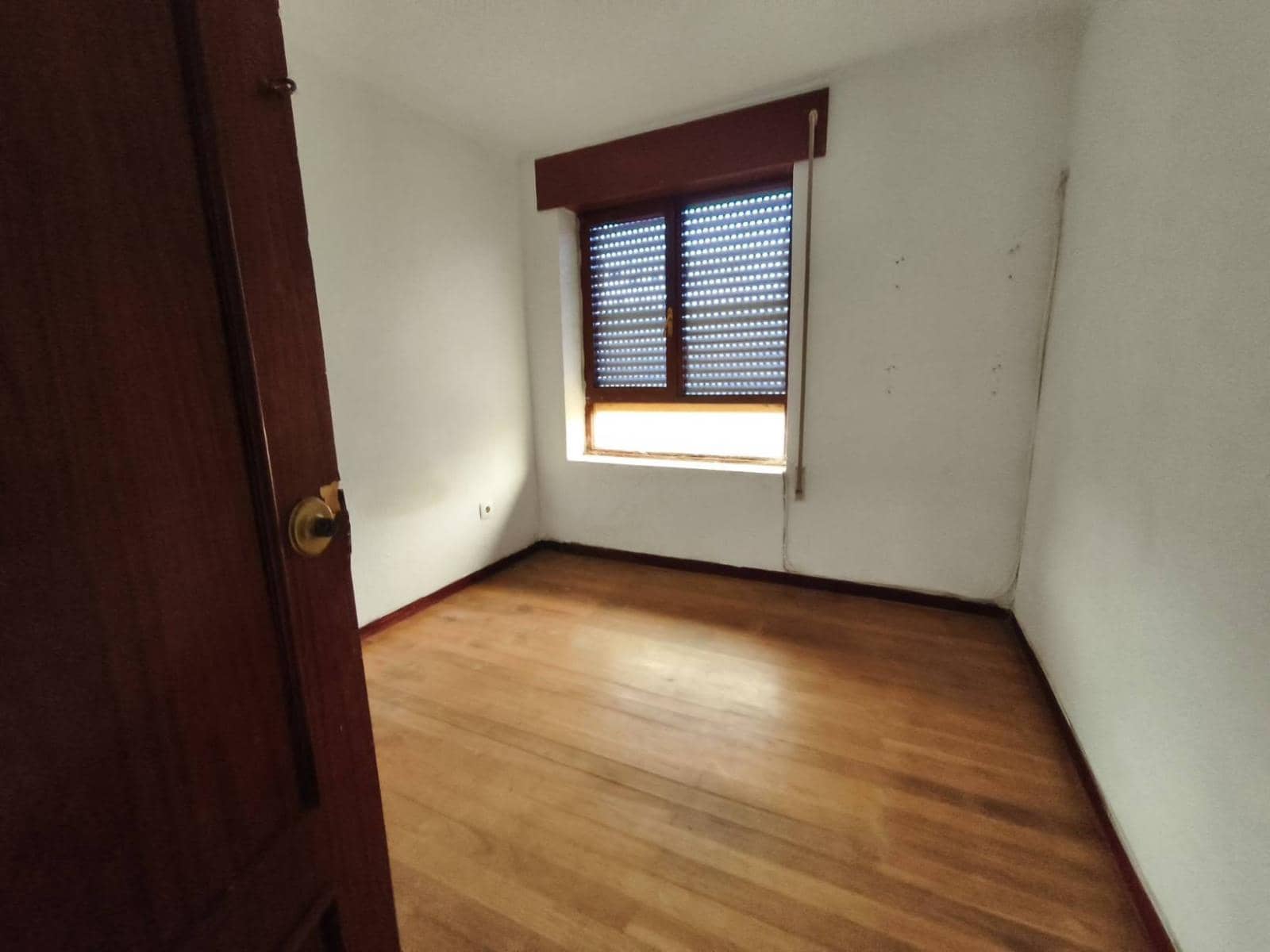 7 bedroom Townhouse for sale in Guarnizo - € 188,000 (Ref: 9592173)