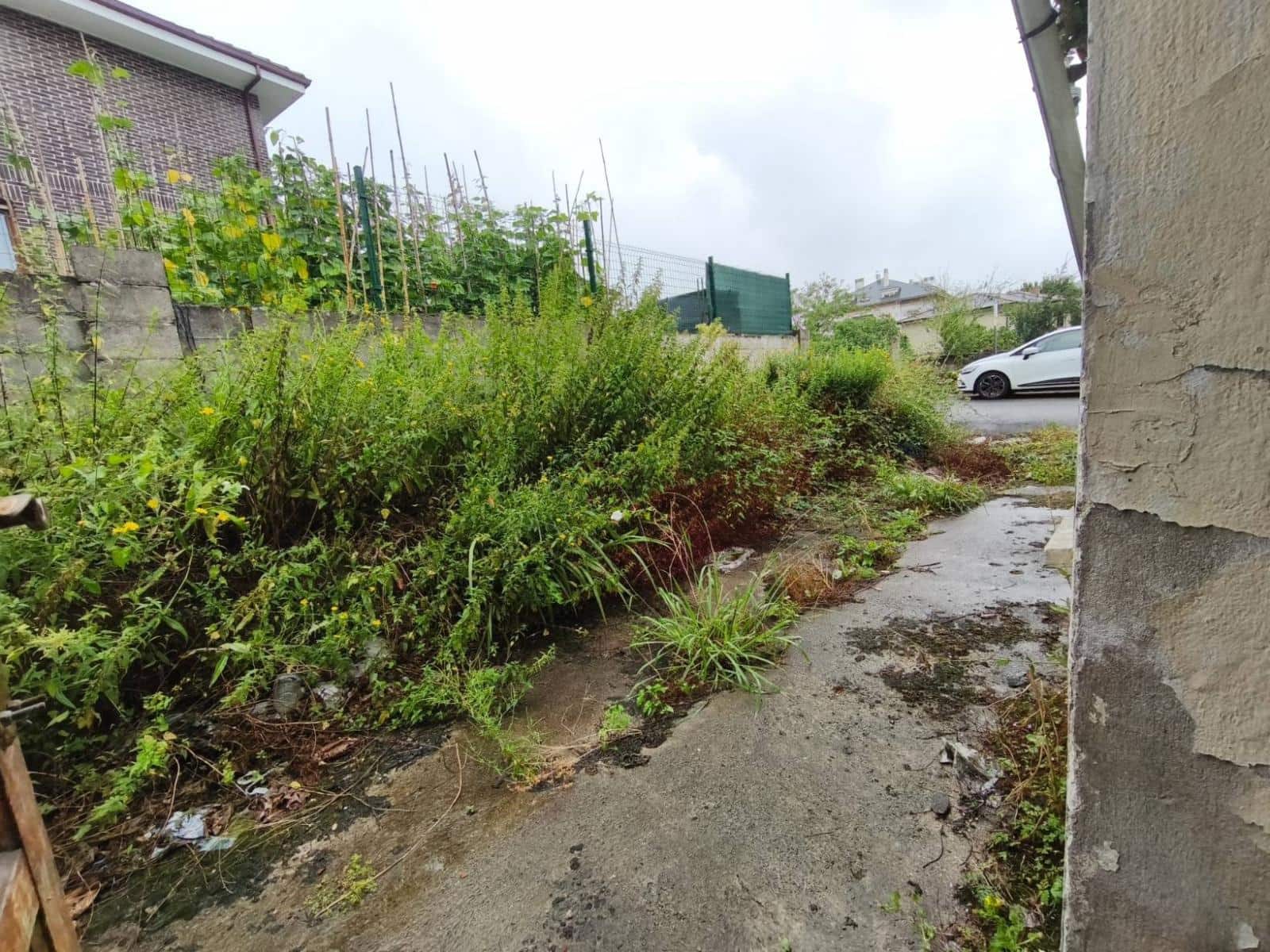 7 bedroom Townhouse for sale in Guarnizo - € 188,000 (Ref: 9592173)