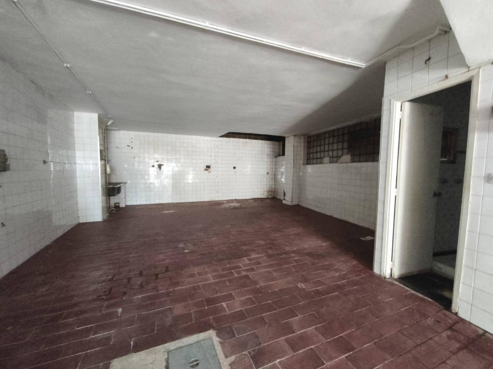 Commerciale in vendita in Santander - 190.000 € (Rif: 9627499)