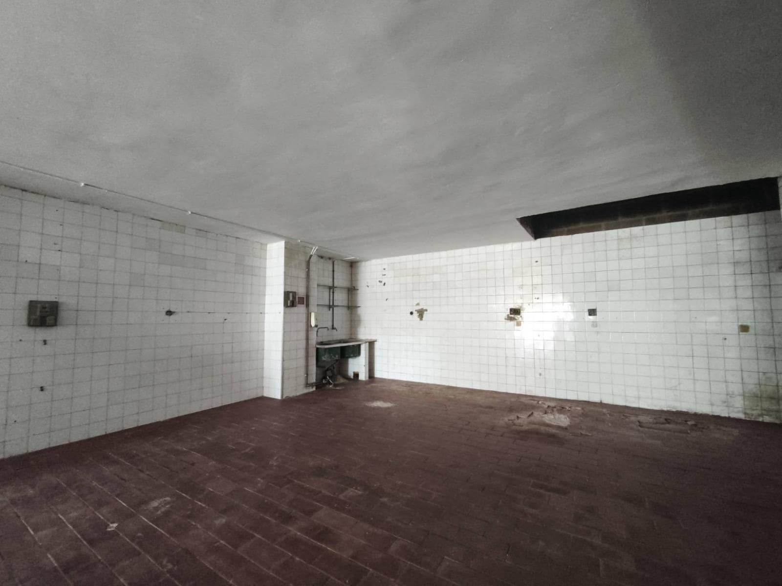 Commerciale in vendita in Santander - 190.000 € (Rif: 9627499)