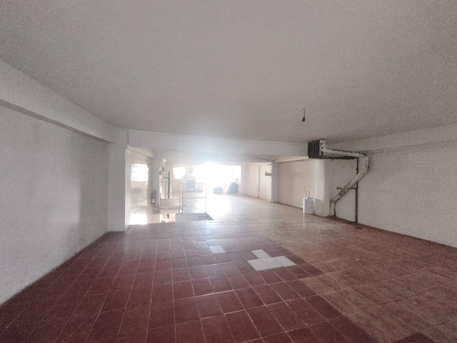 Commerciale in vendita in Santander - 190.000 € (Rif: 9627499)