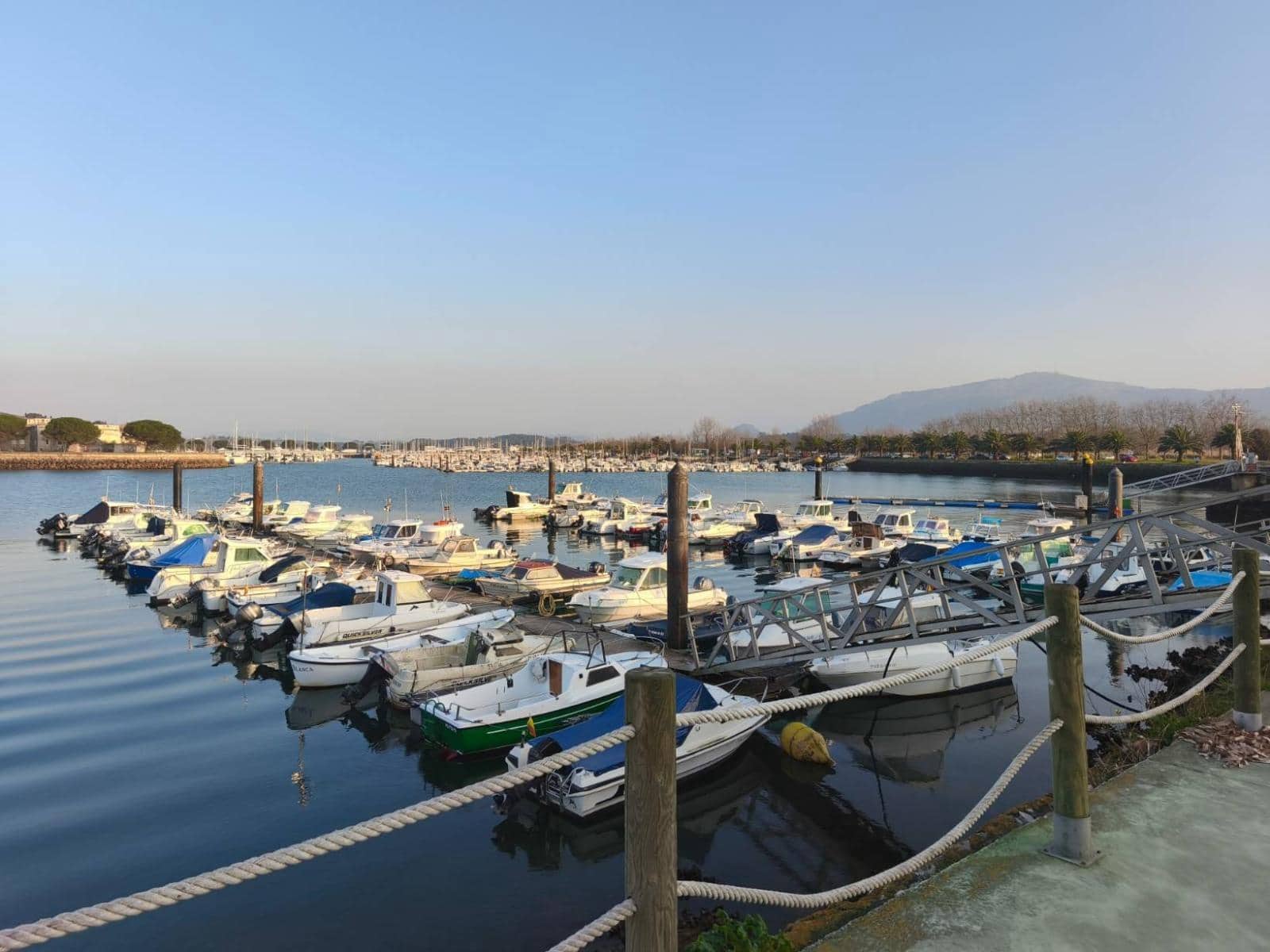 Commercieel te koop in Camargo - € 300.000 (Ref: 9655872)