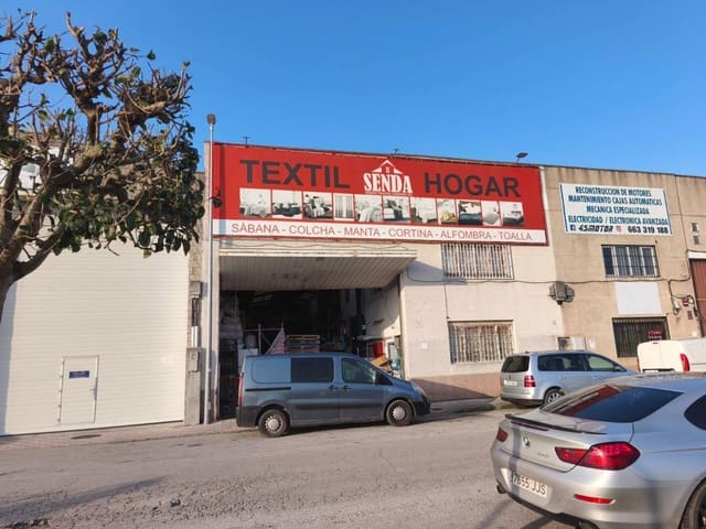 Commercieel te koop in Camargo - € 300.000 (Ref: 9655872)