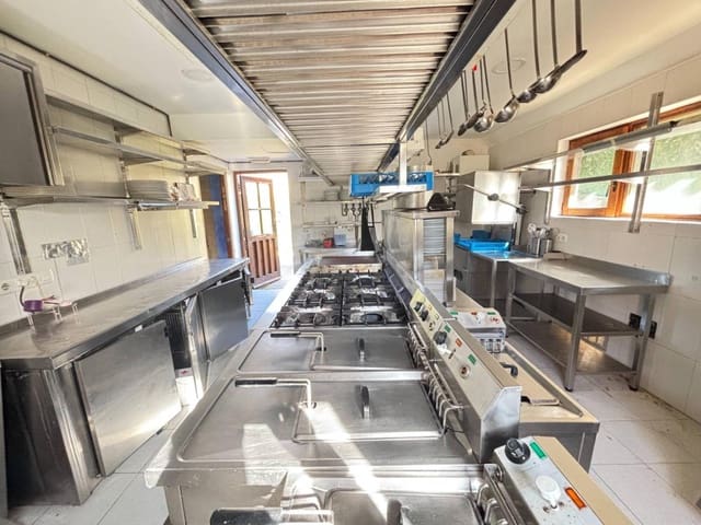 Komercyjne do wynajęcia w Suances - 3 000 € (Ref: 9666272)