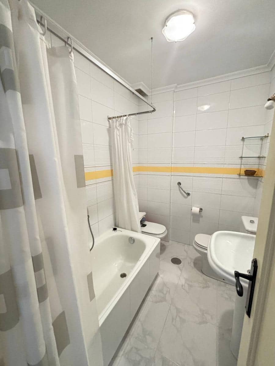 4 soveværelse Semi-Rækkehus til salg i Queveda - € 485.000 (Ref: 9695204)