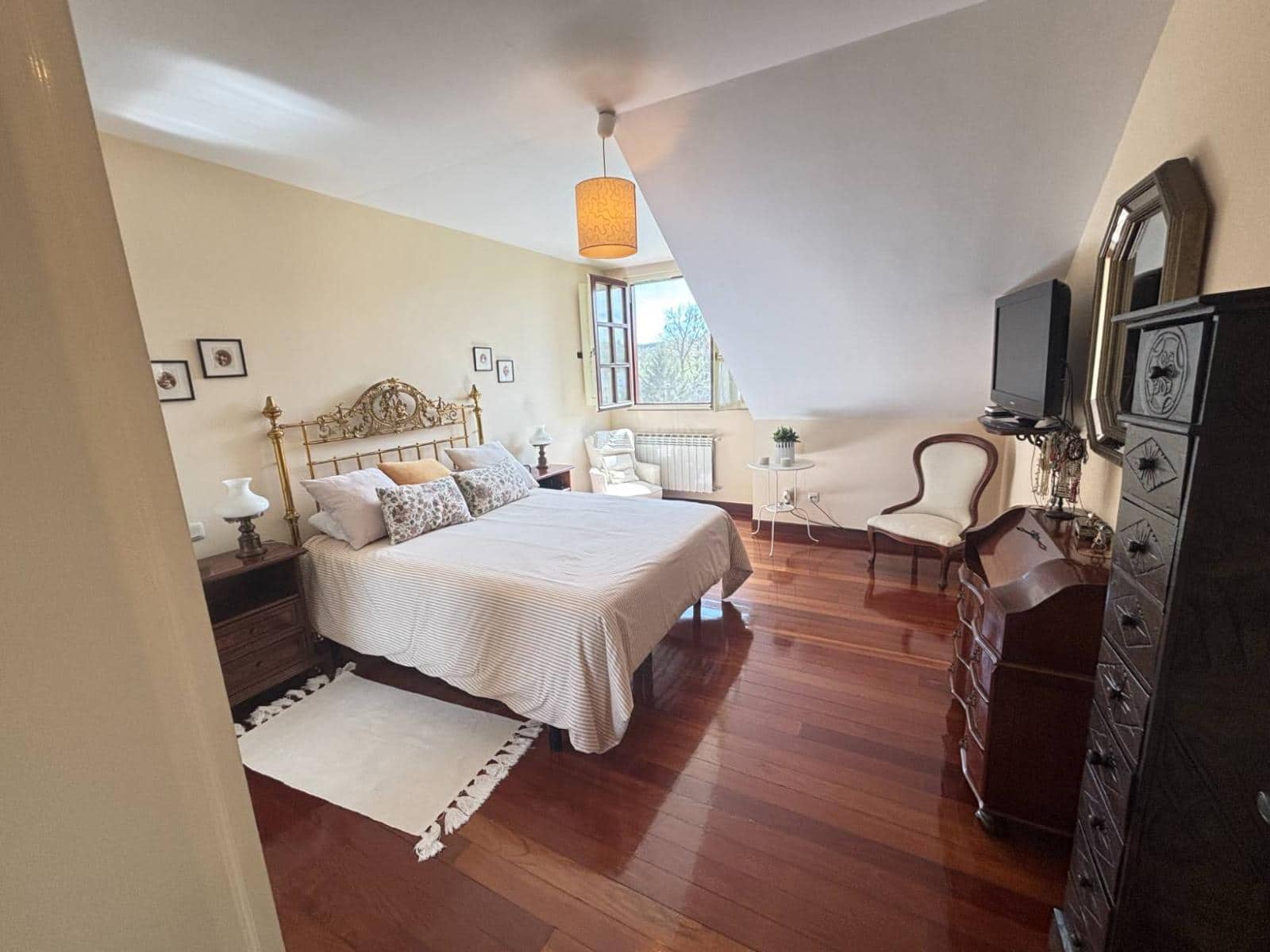 4 soveværelse Semi-Rækkehus til salg i Queveda - € 485.000 (Ref: 9695204)