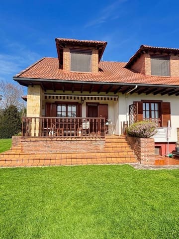 4 soveværelse Semi-Rækkehus til salg i Queveda, Santillana del Mar - € 485.000 (Ref: 9695204)