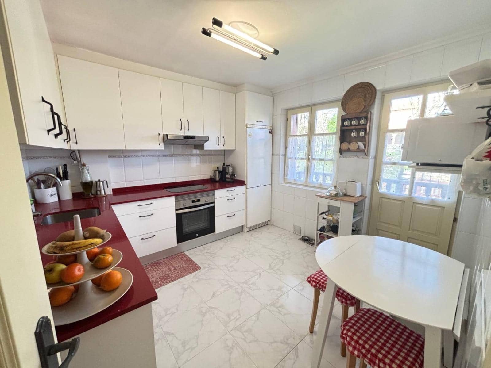 4 soveværelse Semi-Rækkehus til salg i Queveda - € 485.000 (Ref: 9695204)