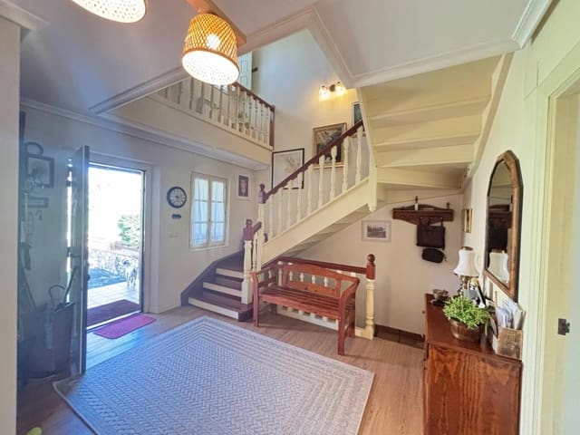 4 soveværelse Semi-Rækkehus til salg i Queveda, Santillana del Mar - € 485.000 (Ref: 9695204)