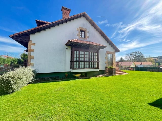 4 soveværelse Semi-Rækkehus til salg i Queveda, Santillana del Mar - € 485.000 (Ref: 9695204)