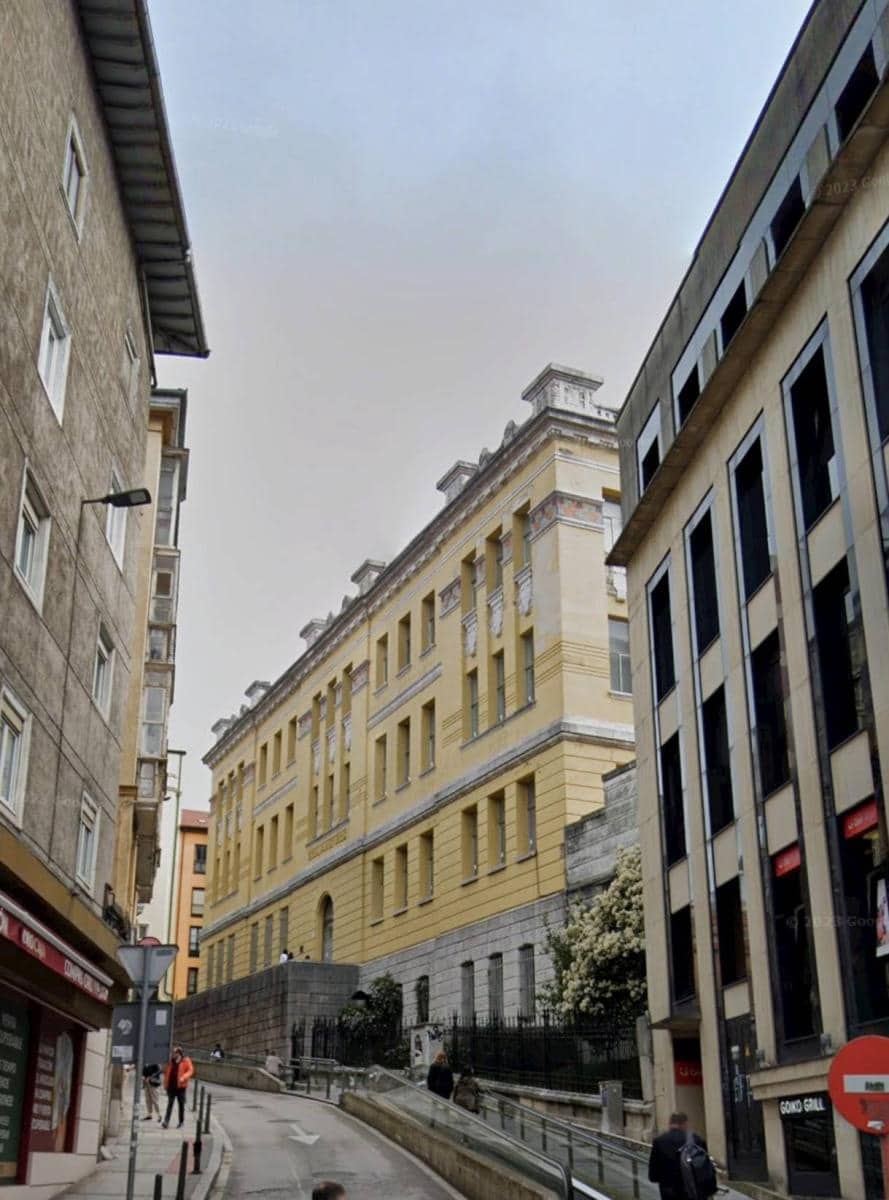 Local Comercial en Santander en alquiler - 600 € (Ref: 9698726)