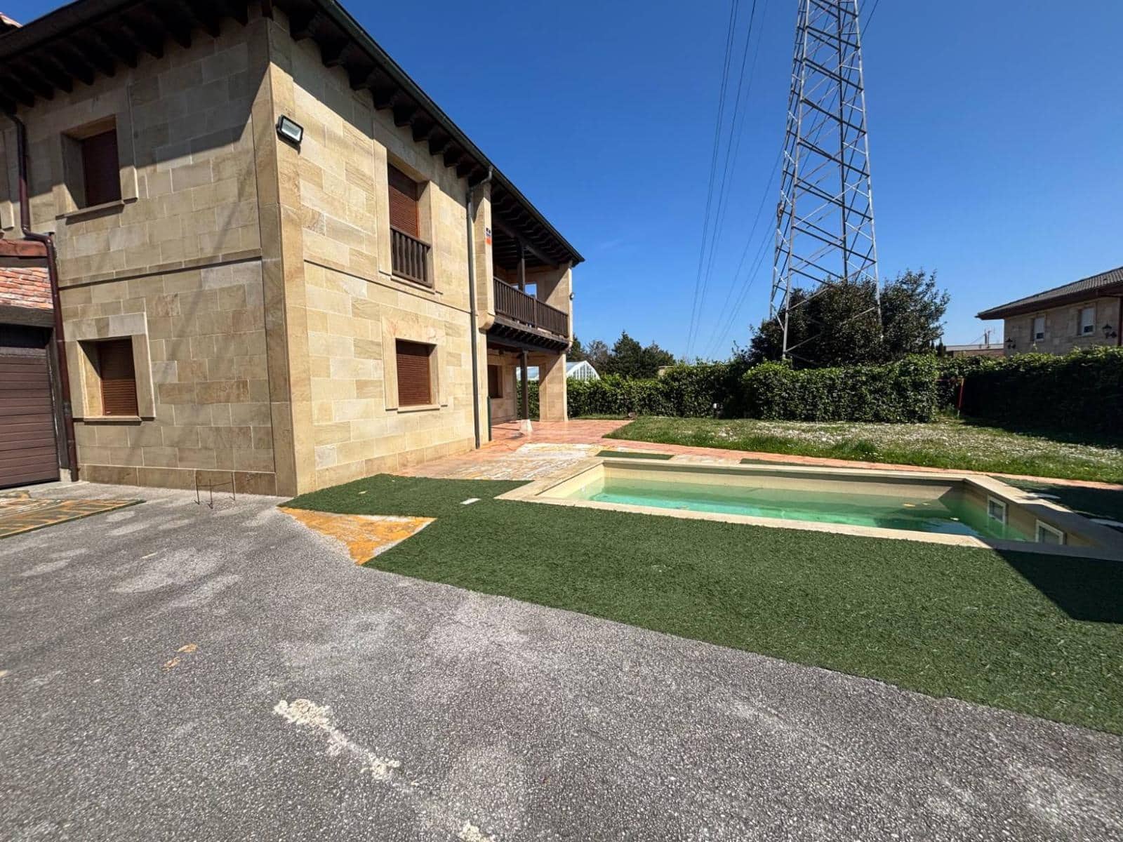 5 sovrum Villa till salu i Santander - 990 000 € (Ref: 9714753)