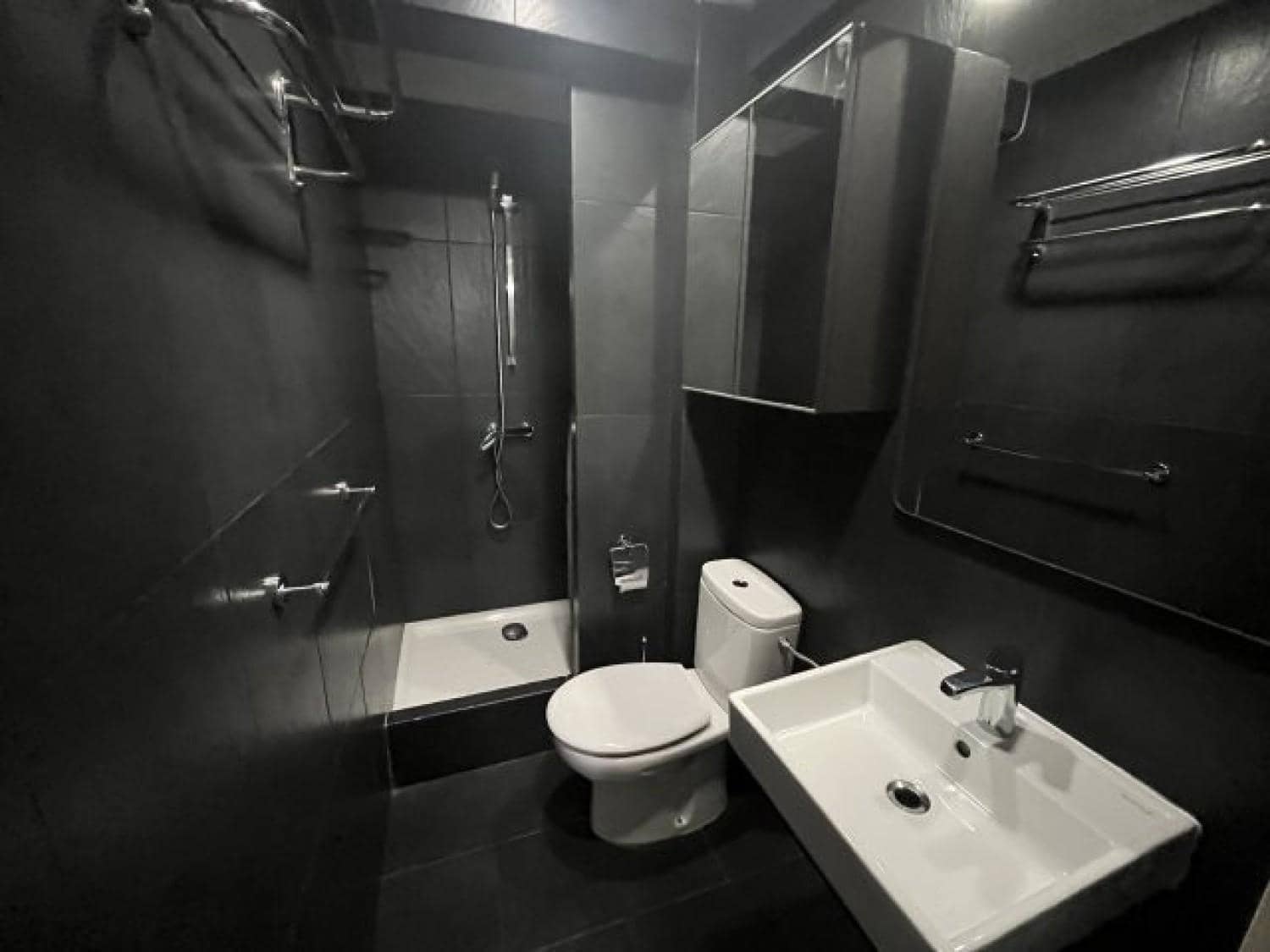 2 bedroom Flat for rent in Santander - € 900 (Ref: 9721507)