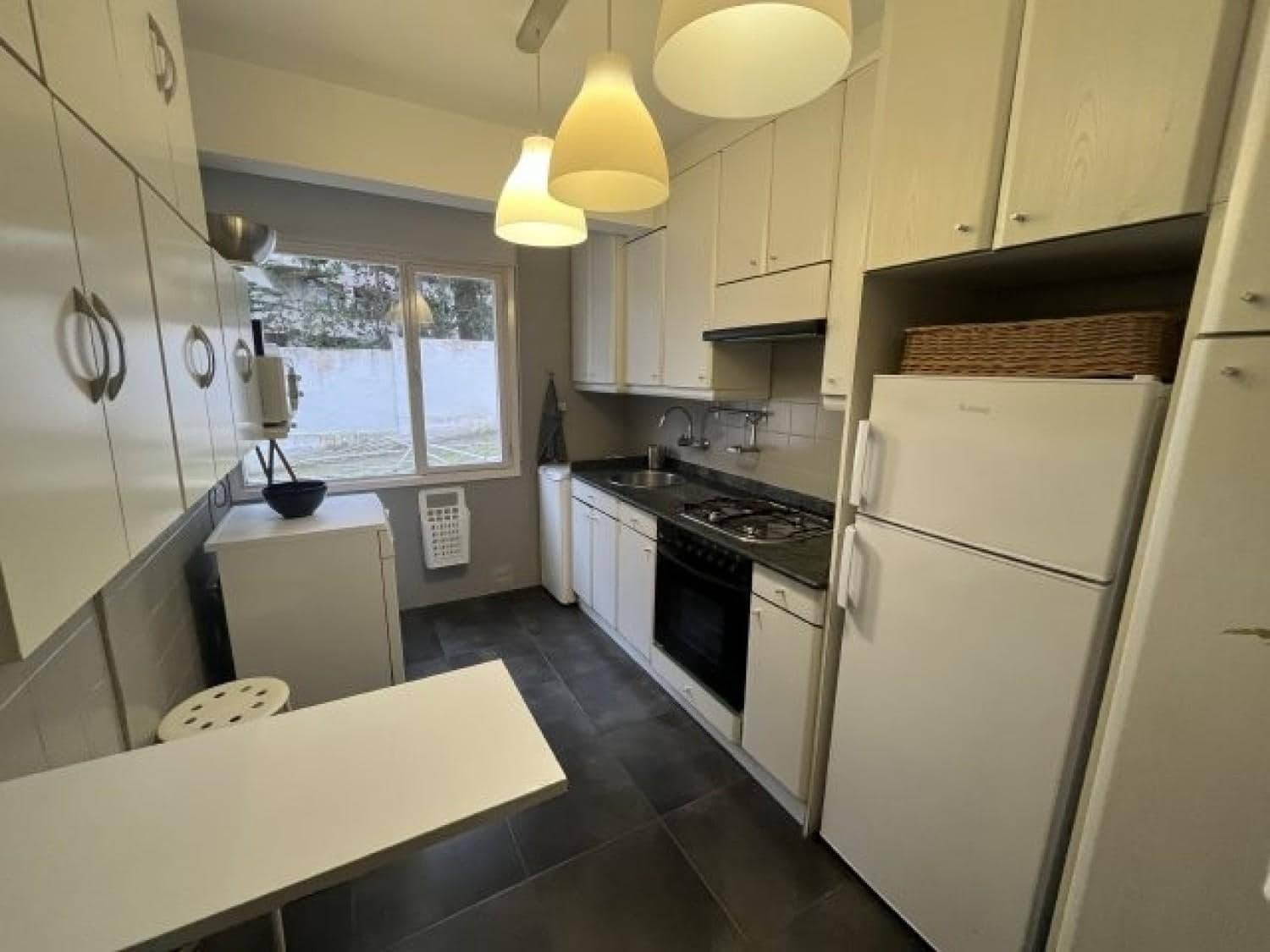 2 bedroom Flat for rent in Santander - € 900 (Ref: 9721507)