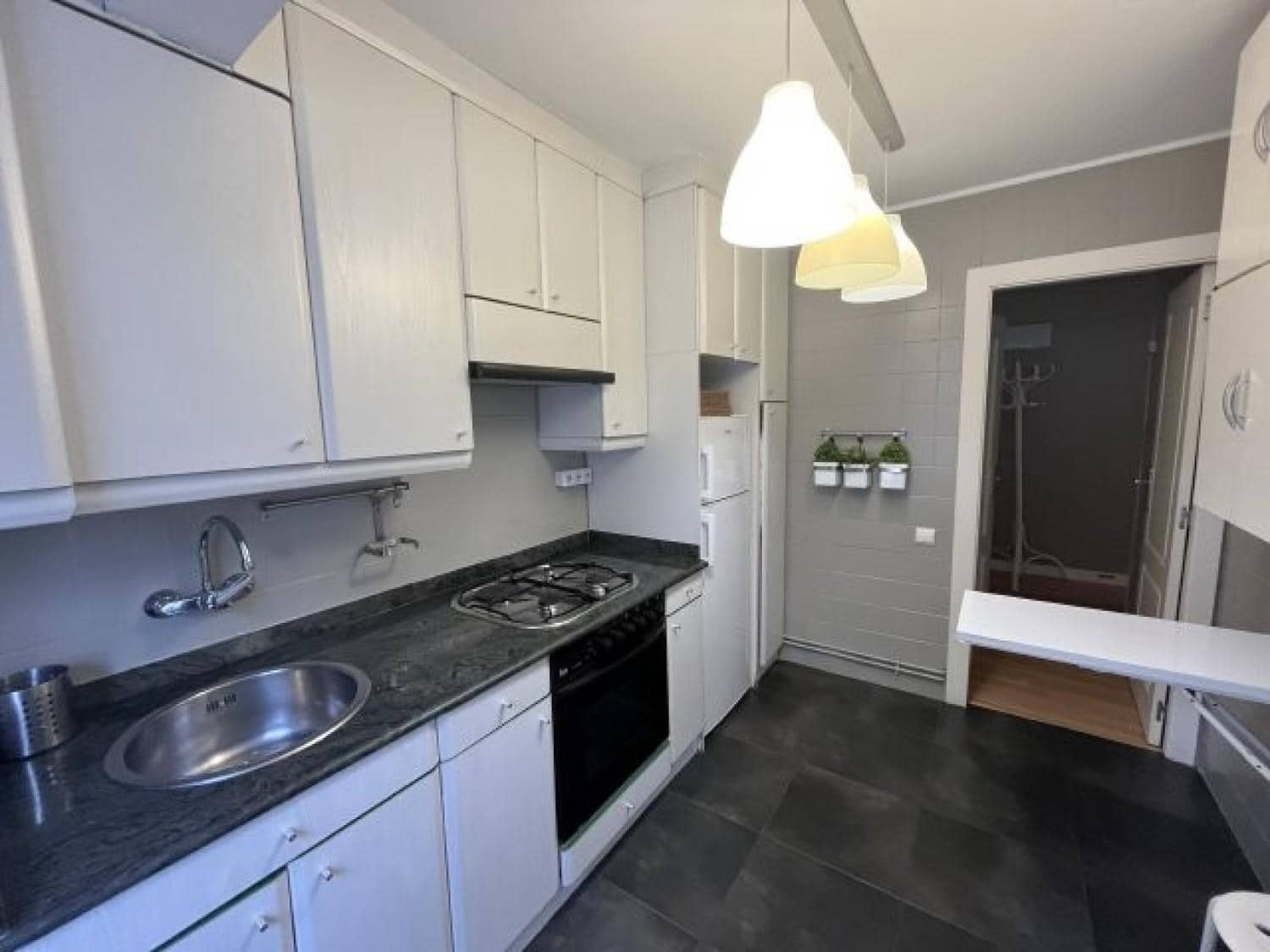 2 bedroom Flat for rent in Santander - € 900 (Ref: 9721507)