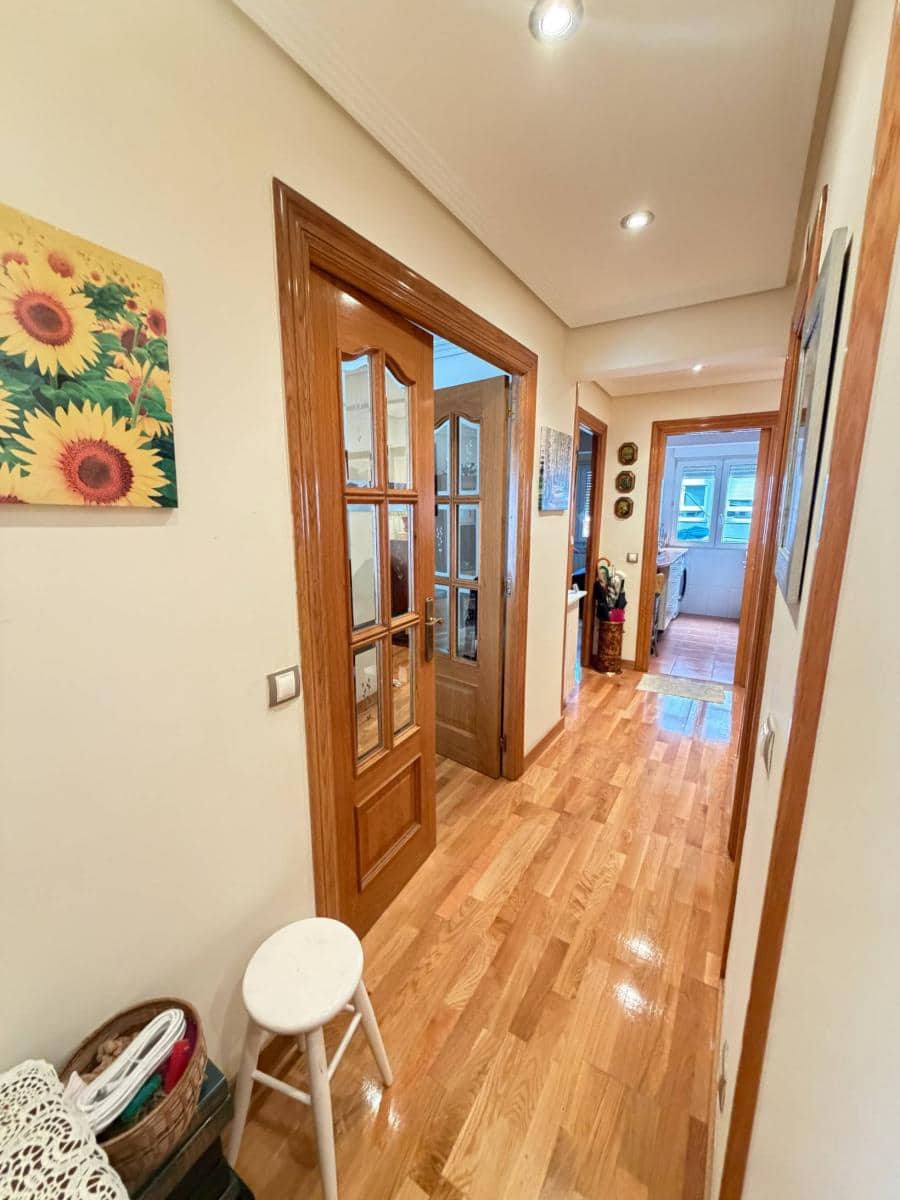 3 bedroom Flat for sale in Santander - € 275,000 (Ref: 9772855)