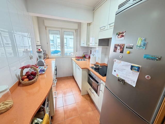 3 makuuhuone Asunto myytävänä paikassa Santander - 275 000 € (Ref: 9772855)