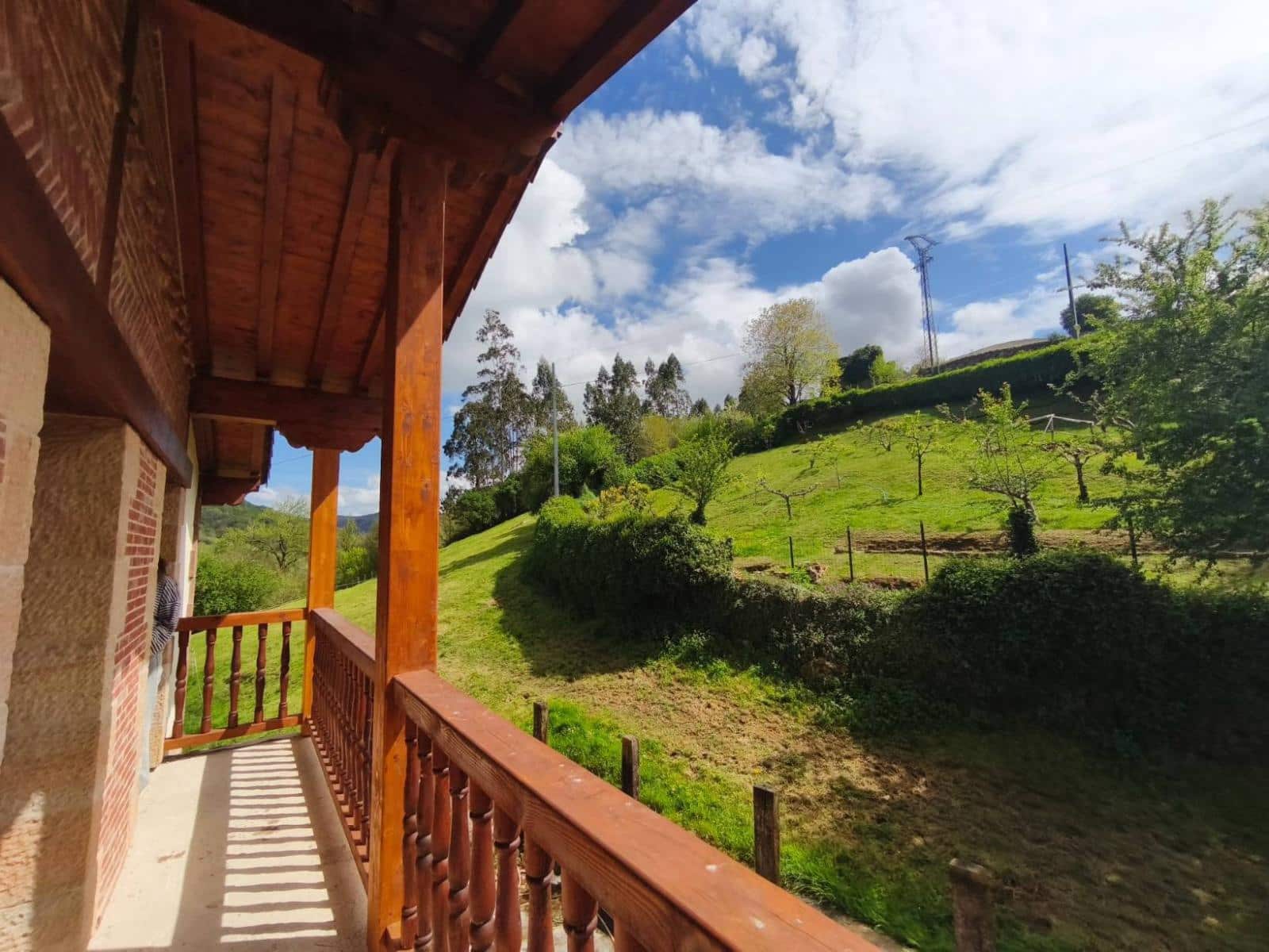 3 bedroom Townhouse for sale in Polaciones - € 280,000 (Ref: 9772856)