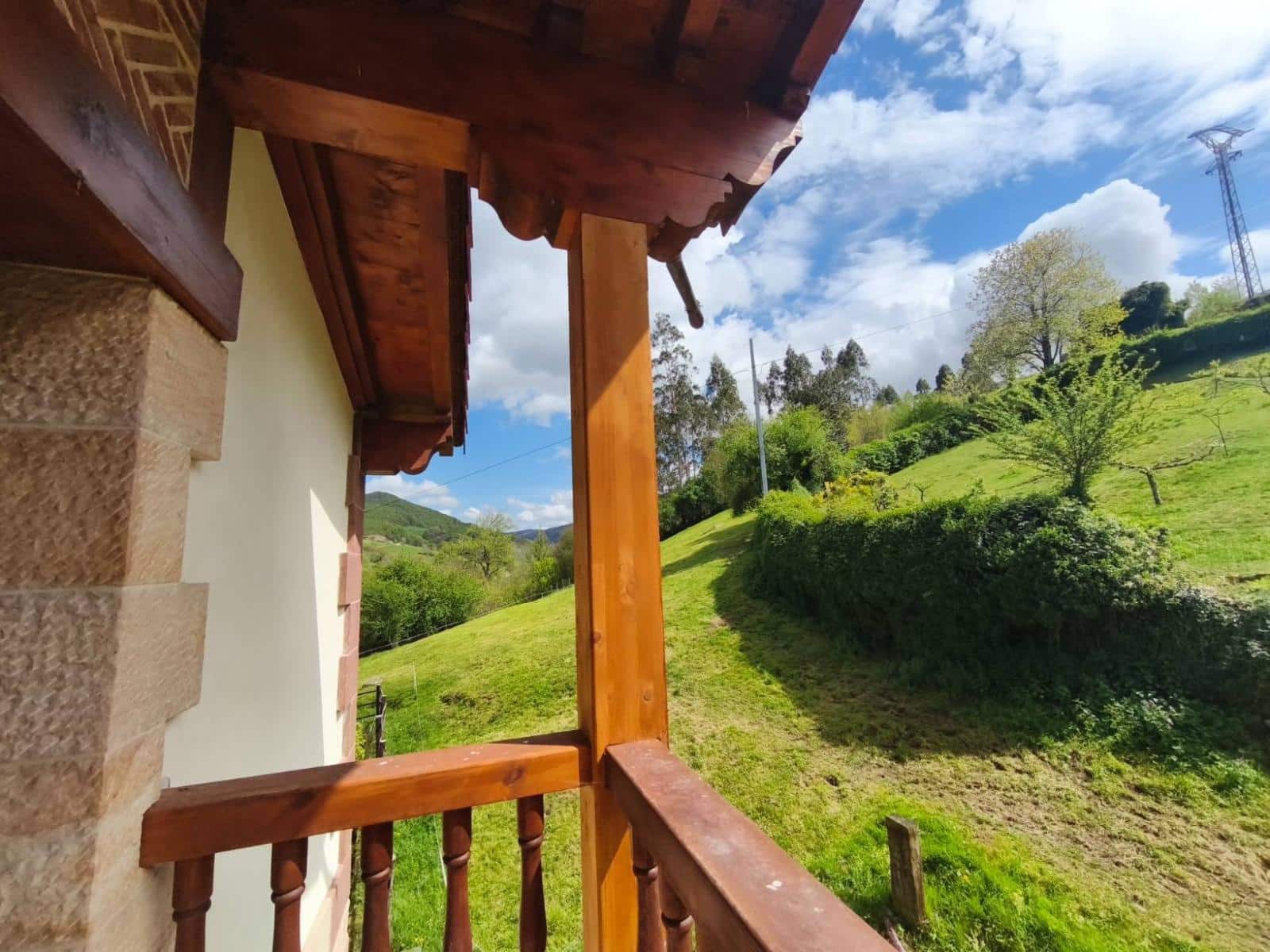 3 bedroom Townhouse for sale in Polaciones - € 280,000 (Ref: 9772856)