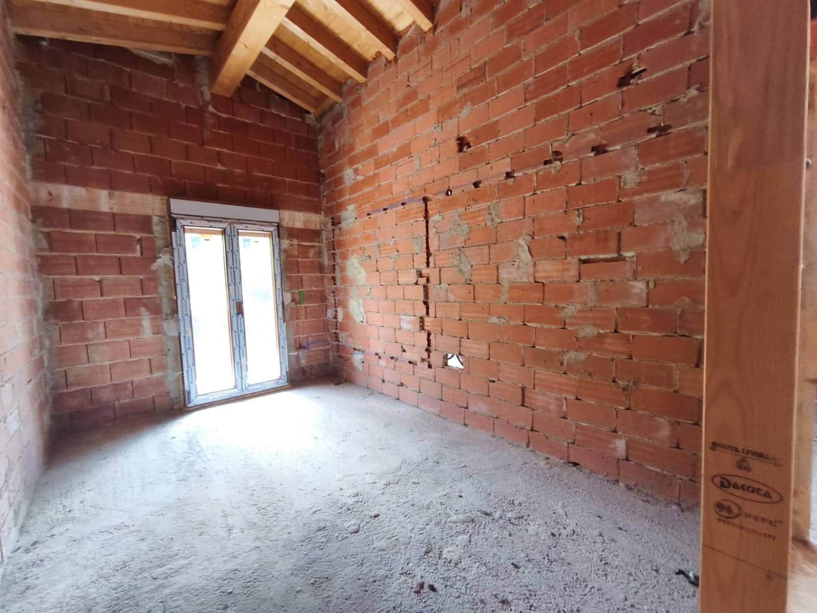 3 bedroom Townhouse for sale in Polaciones - € 280,000 (Ref: 9772856)