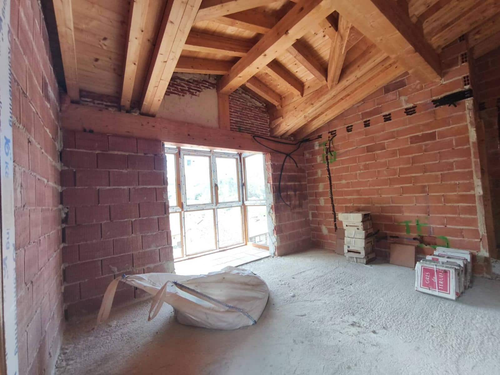 3 bedroom Townhouse for sale in Polaciones - € 280,000 (Ref: 9772856)