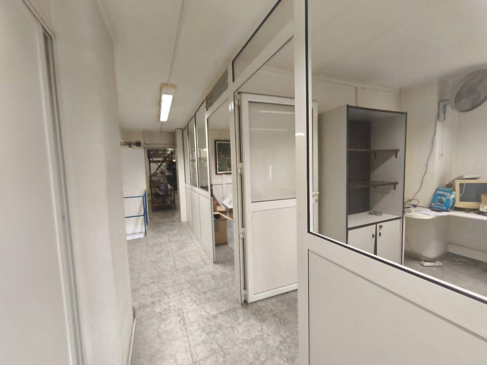 Commercial for sale in Santander - € 490,000 (Ref: 9799070)