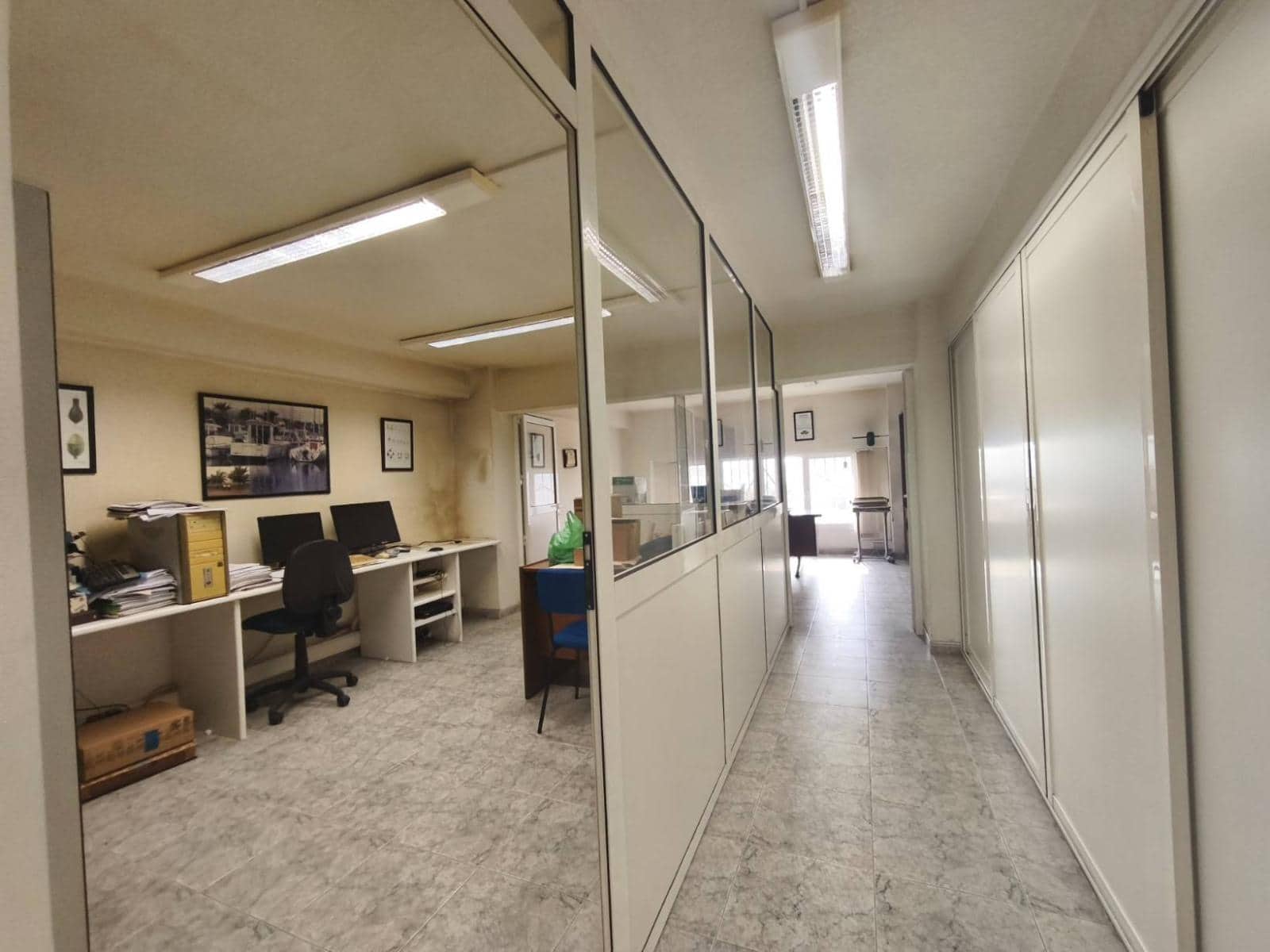 Commercial for sale in Santander - € 490,000 (Ref: 9799070)