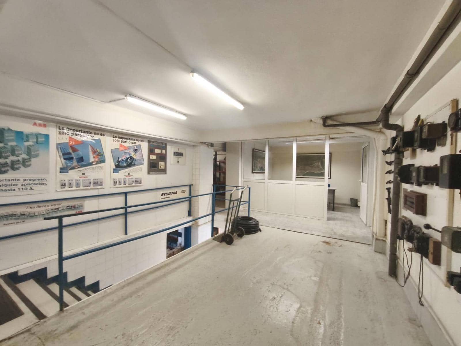 Commercial for sale in Santander - € 490,000 (Ref: 9799070)