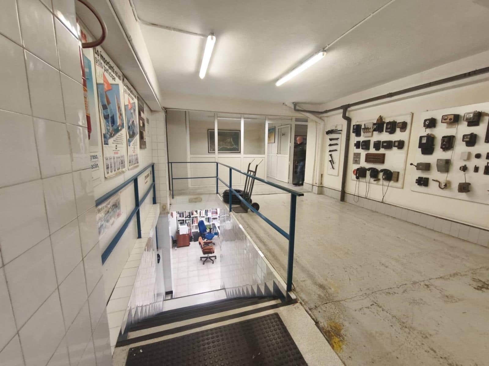 Commercial for sale in Santander - € 490,000 (Ref: 9799070)