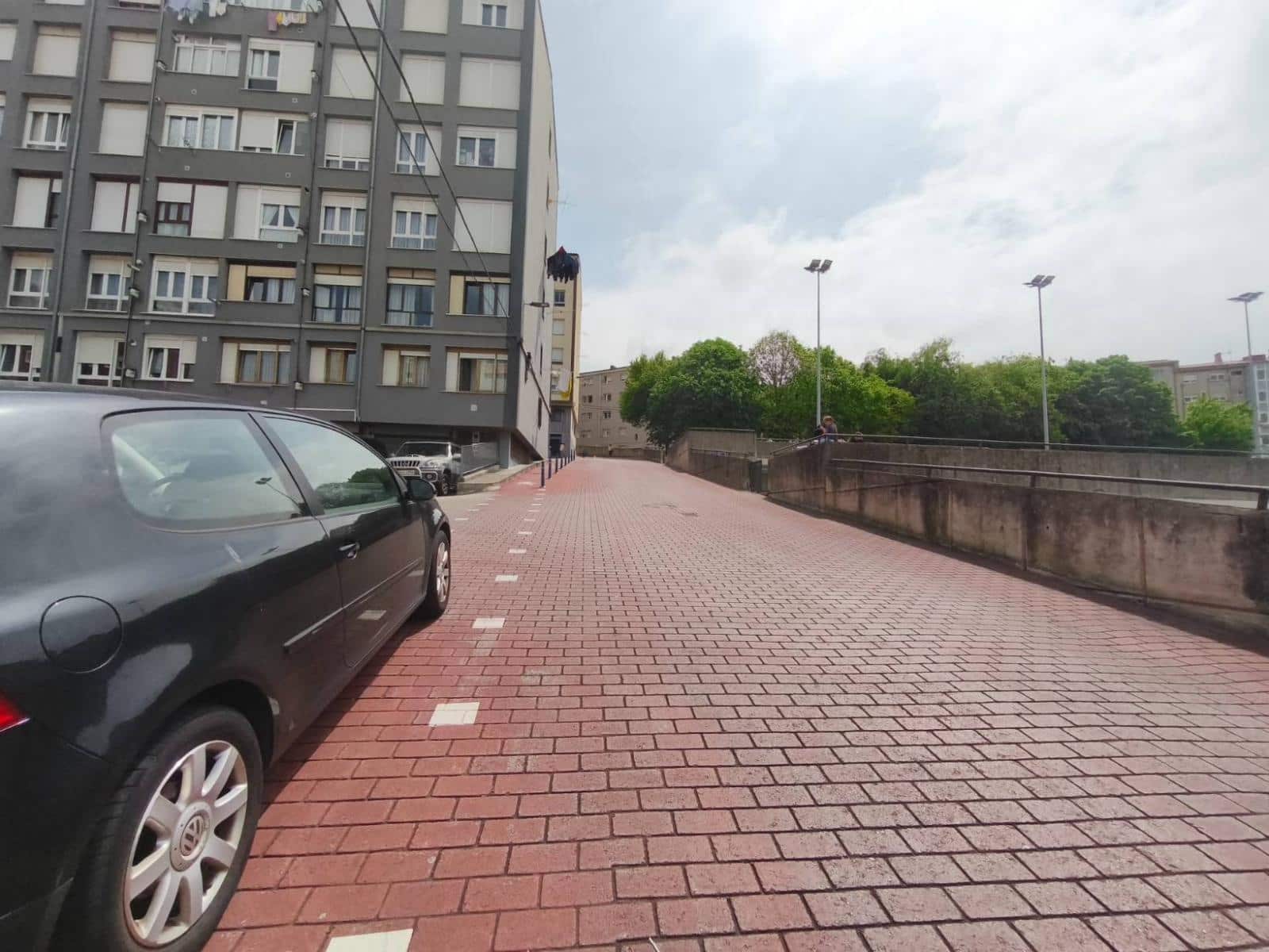 Commercieel te koop in Santander - € 45.000 (Ref: 9807960)