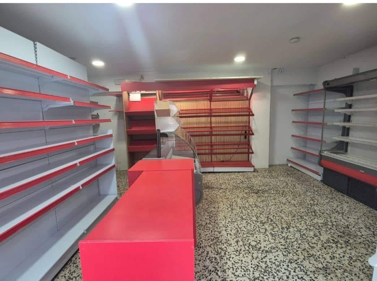 Commercial for sale in Santander - € 45,000 (Ref: 9807960)