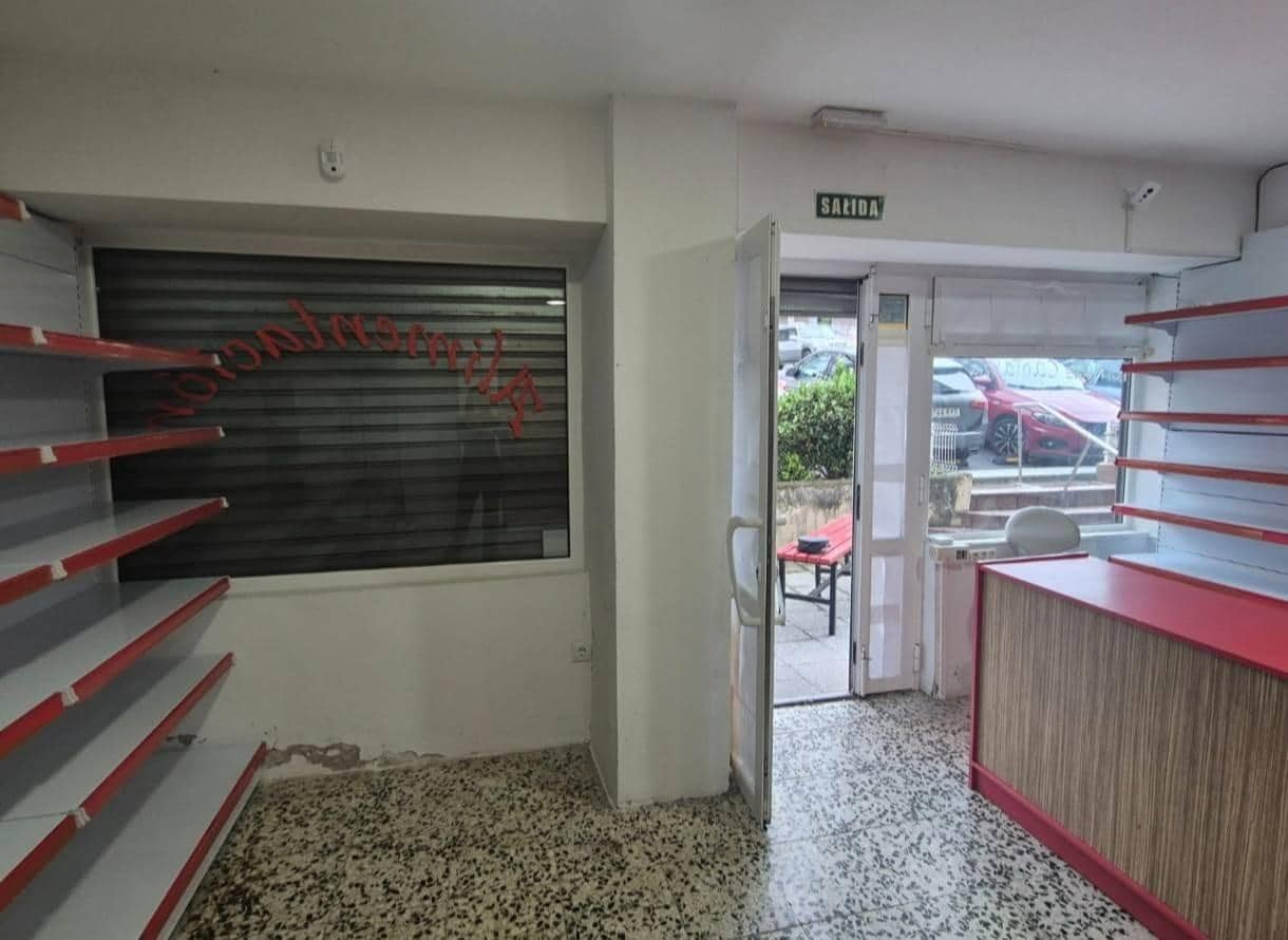 Commercial for sale in Santander - € 45,000 (Ref: 9807960)