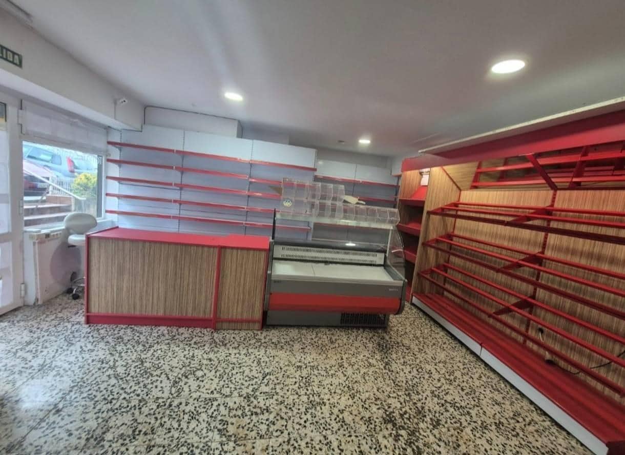 Commercial for sale in Santander - € 45,000 (Ref: 9807960)
