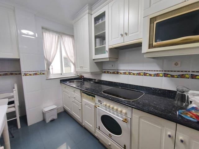 Piso de 3 habitaciones en Santander en venta - 175.000 € (Ref: 9817932)