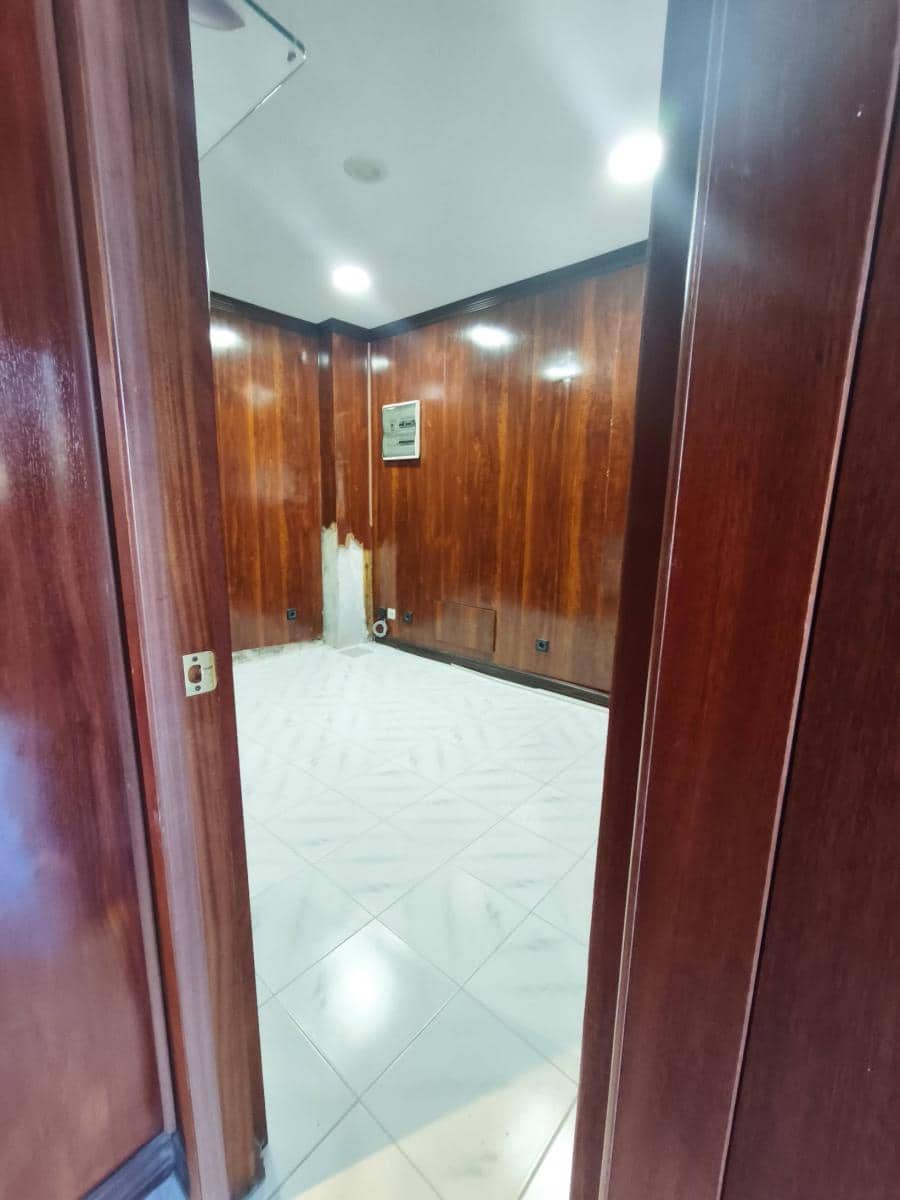 Commercial for rent in Santander - € 550 (Ref: 9822462)