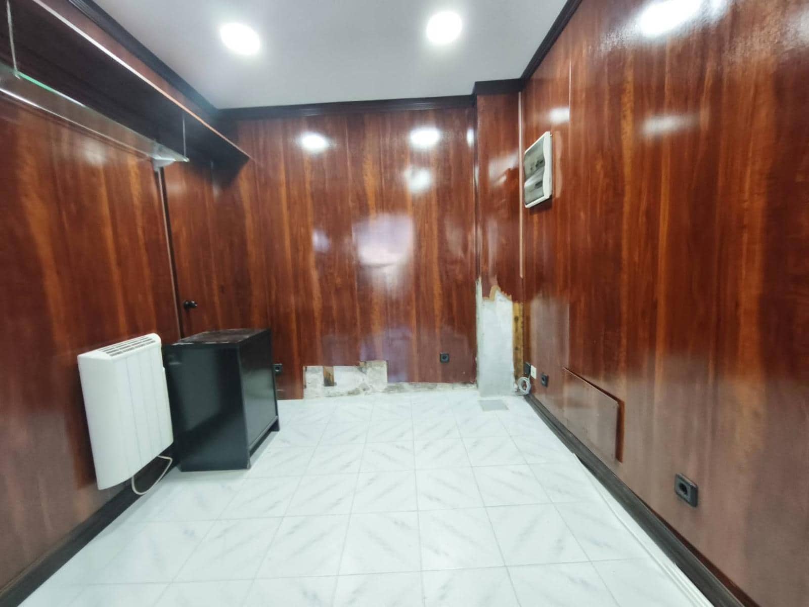 Commercial for rent in Santander - € 550 (Ref: 9822462)