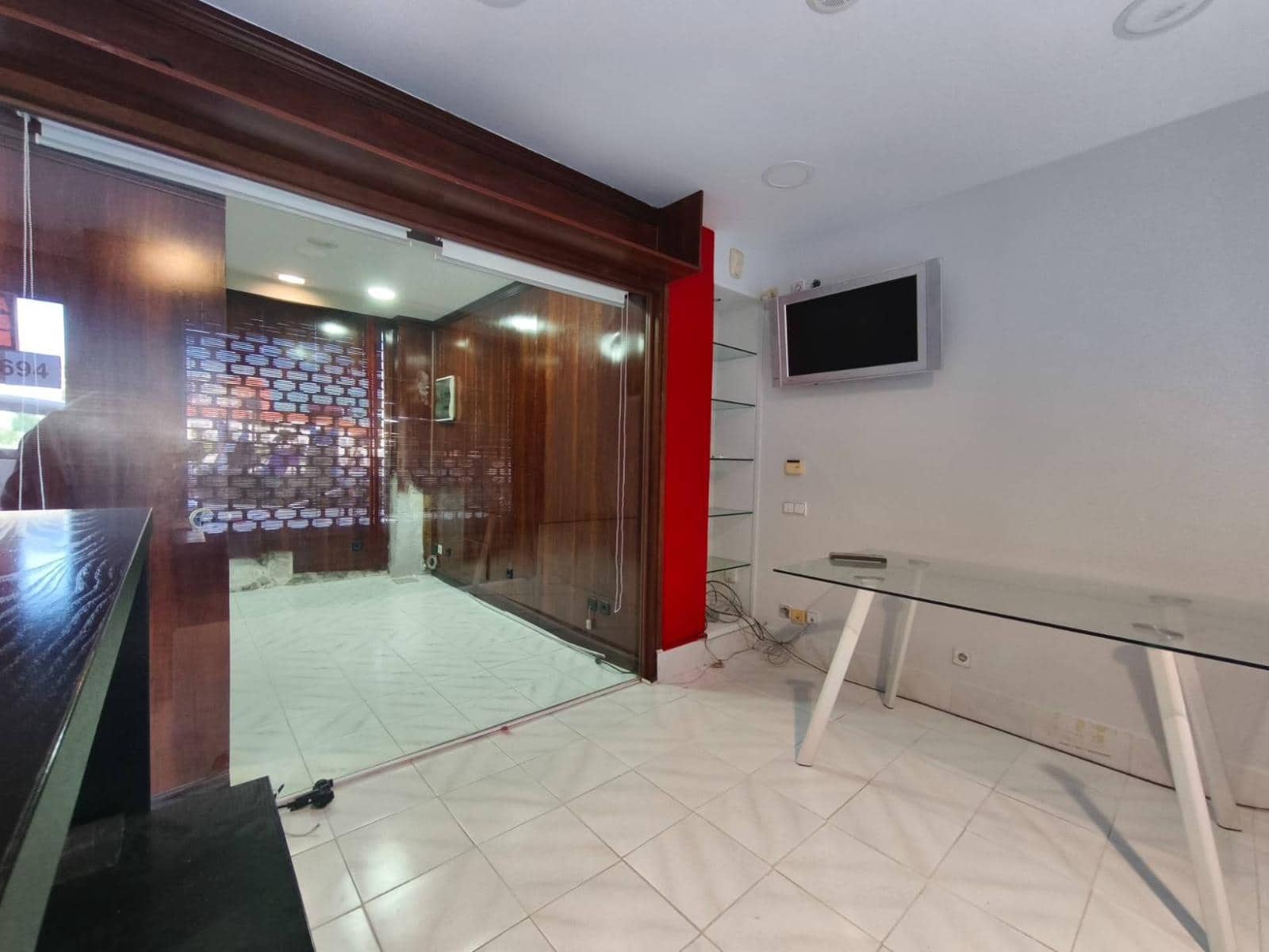 Commercial for rent in Santander - € 550 (Ref: 9822462)
